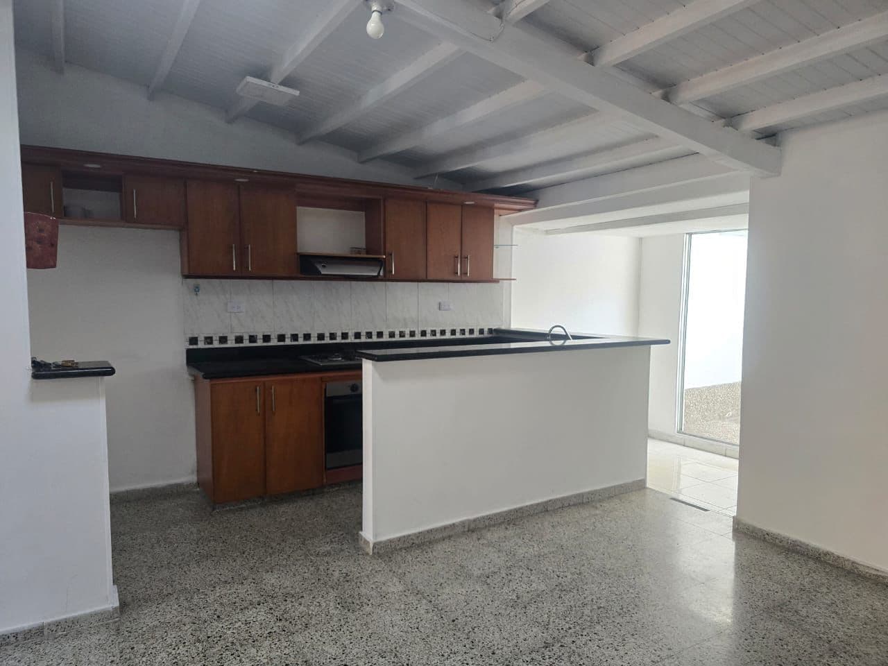 Casa Vivienda en arriendo en Calasanz, La America, Medellín — foto 5 de 12