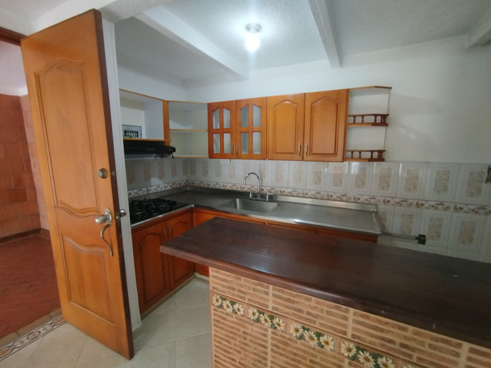 Apartamento en arriendo en Los Colores, Laureles, Medellín — foto 1 de 13