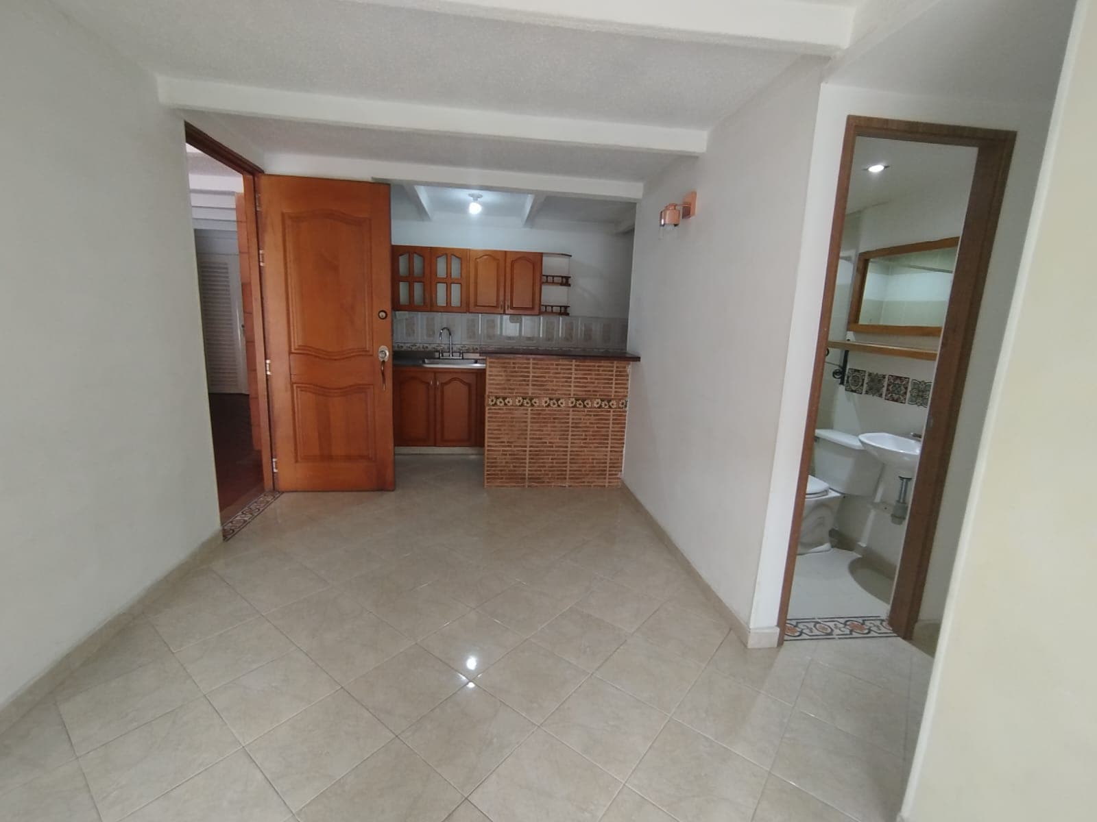Apartamento en arriendo en Los Colores, Laureles, Medellín — foto 5 de 13