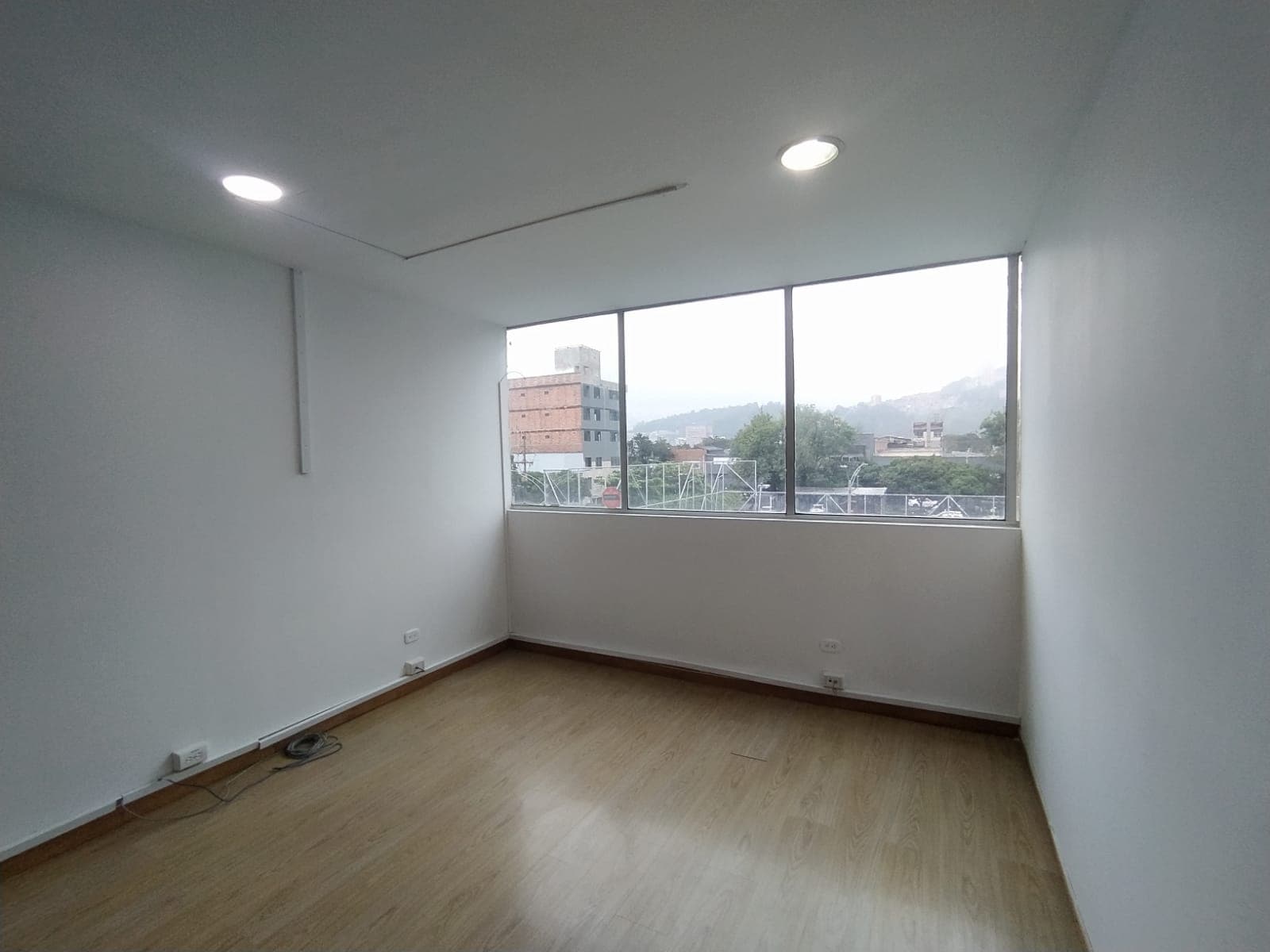 Oficina en arriendo en Zona Industrial De, Belen, Medellín — foto 5 de 20