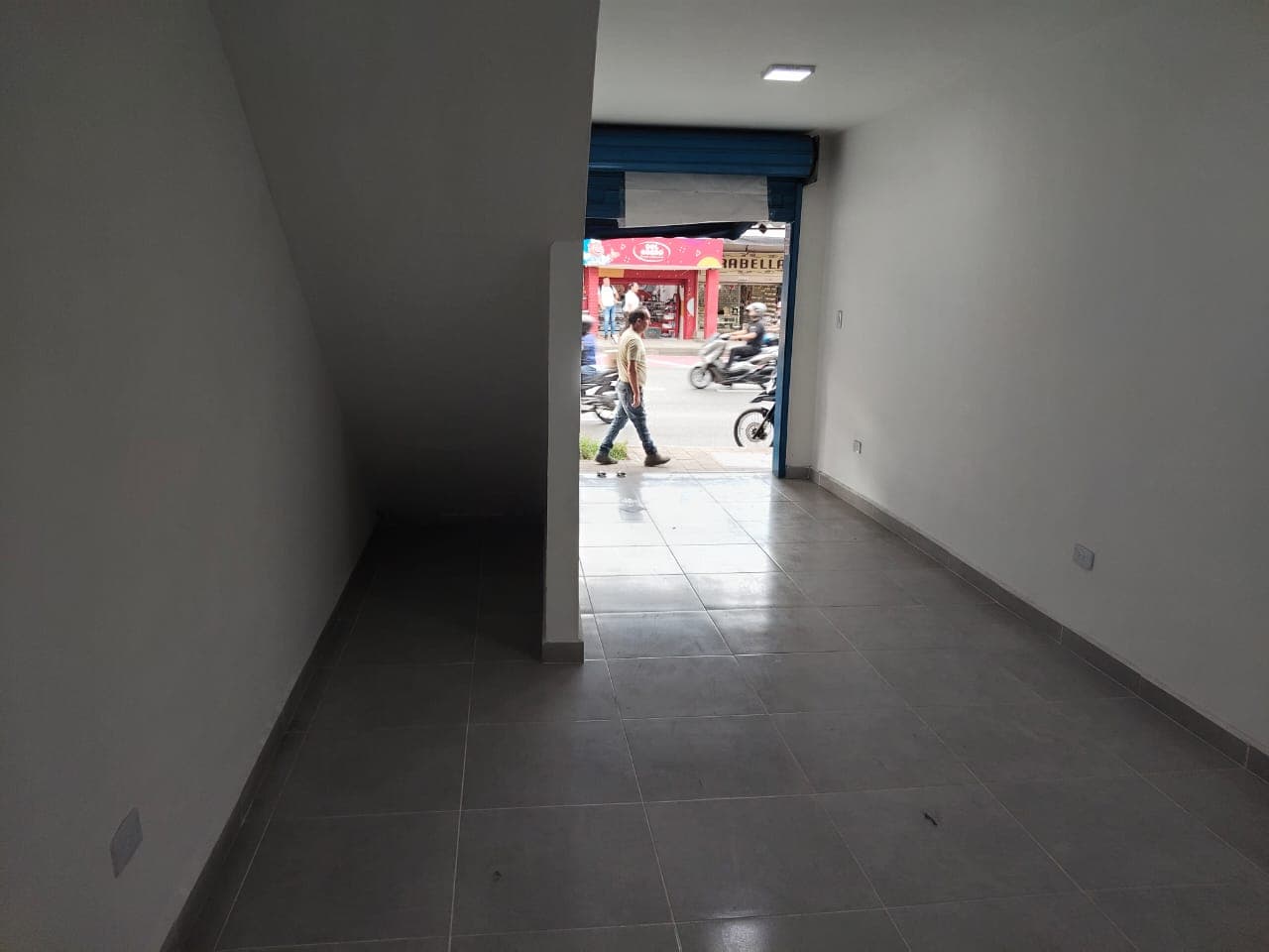 Local en arriendo en Centro De La Moda, Itagui — foto 3 de 15
