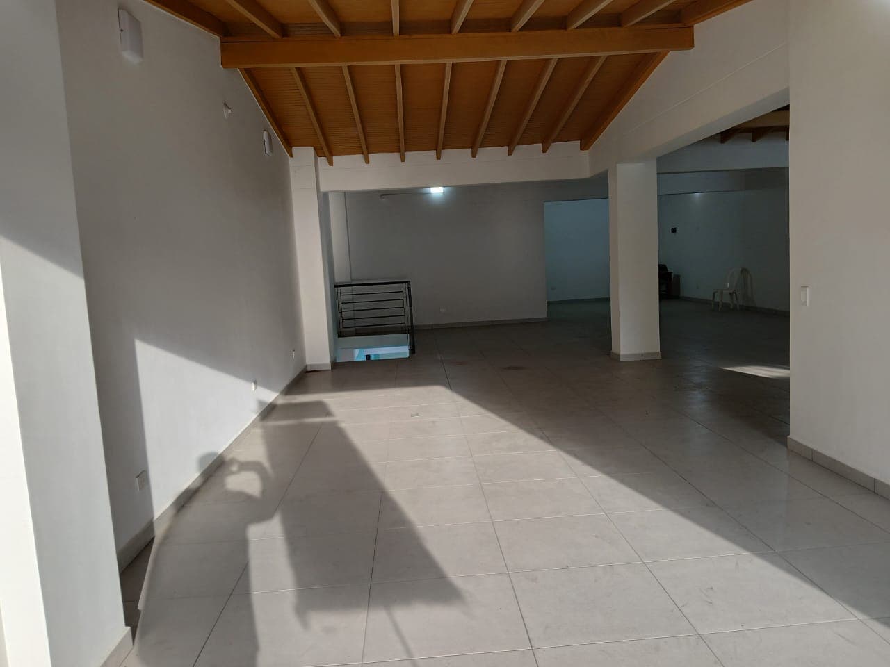 Local en arriendo en Estadio, Laureles, Medellín — foto 2 de 15