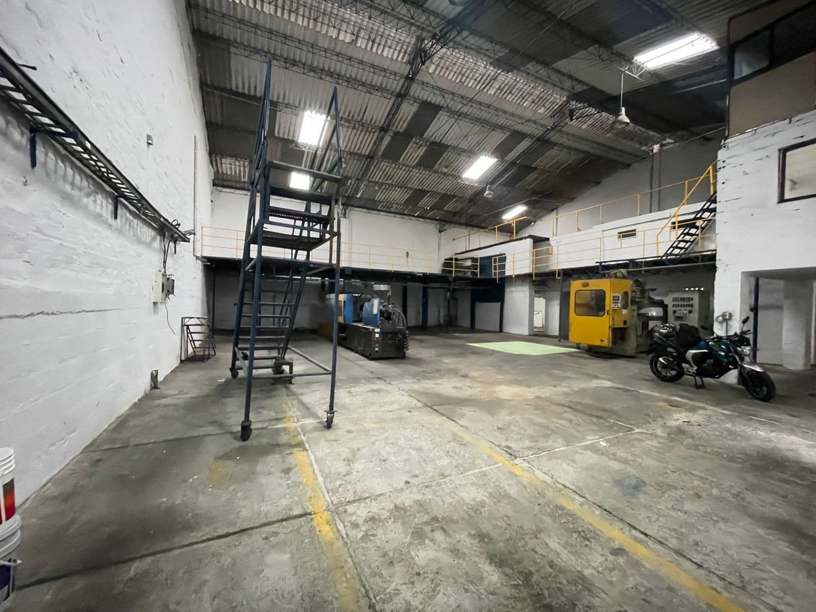 Bodega en arriendo en Villas Del Carmen, Sabaneta — foto 1 de 18