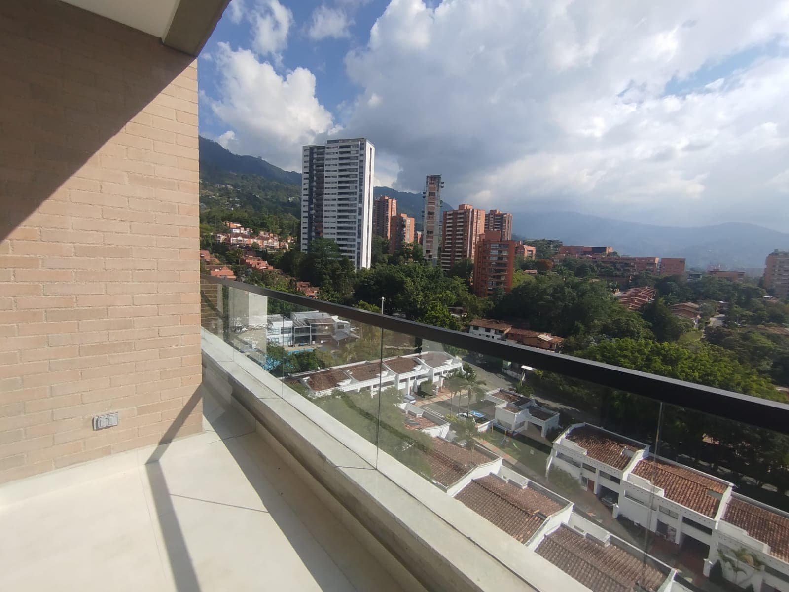 Apartamento en arriendo en San Lucas, Poblado, Medellín — foto 4 de 20