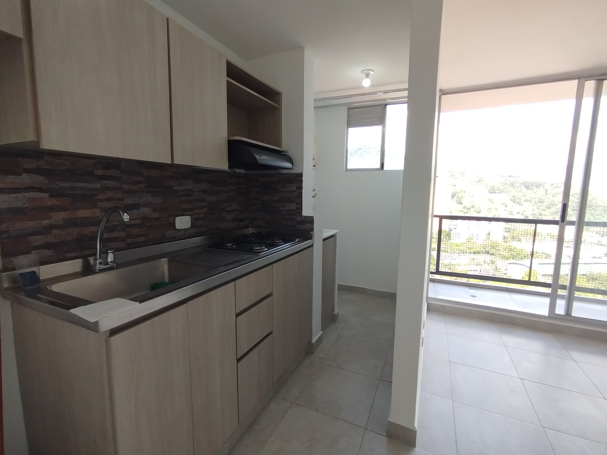 Apartamento en arriendo en Ditaires, Itagui — foto 3 de 16