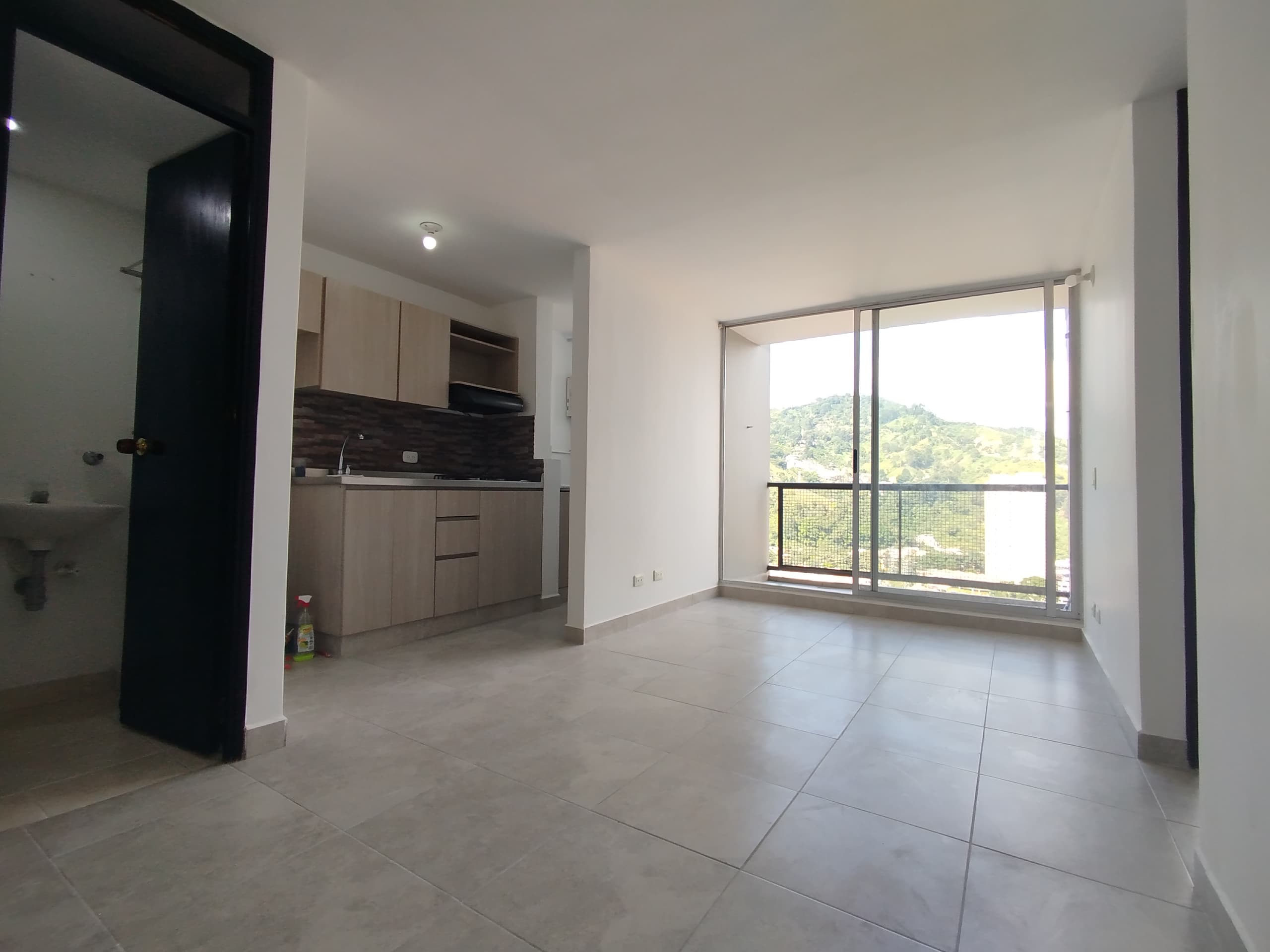 Apartamento en arriendo en Ditaires, Itagui — foto 4 de 16