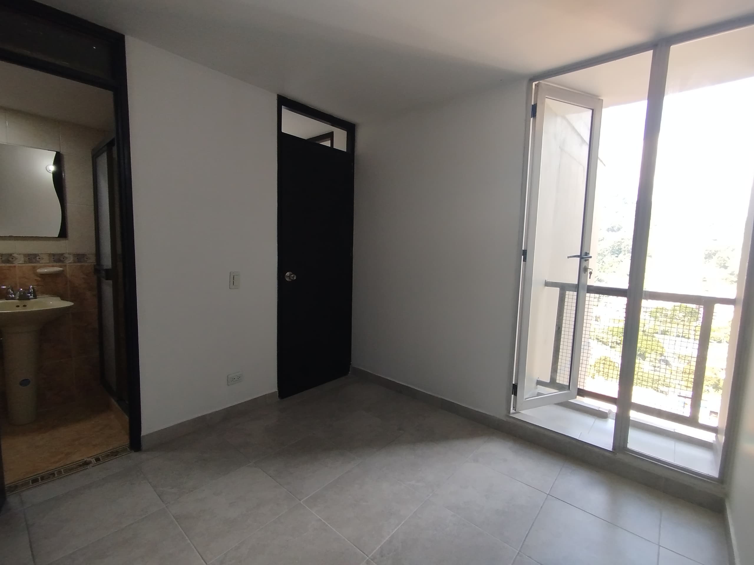 Apartamento en arriendo en Ditaires, Itagui — foto 5 de 16