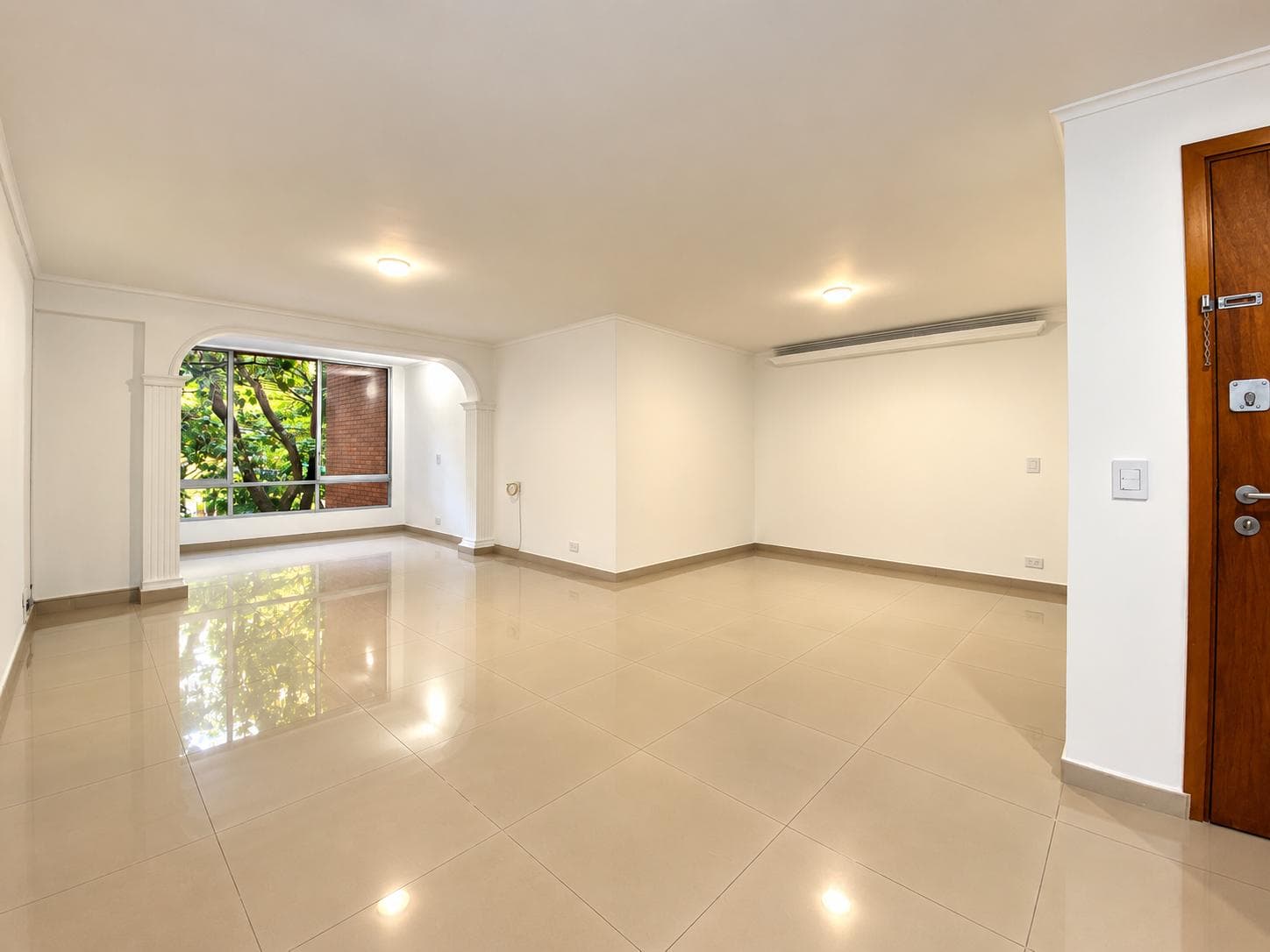 Apartamento en arriendo en Milla de Oro, Poblado, Medellín — foto 1 de 20