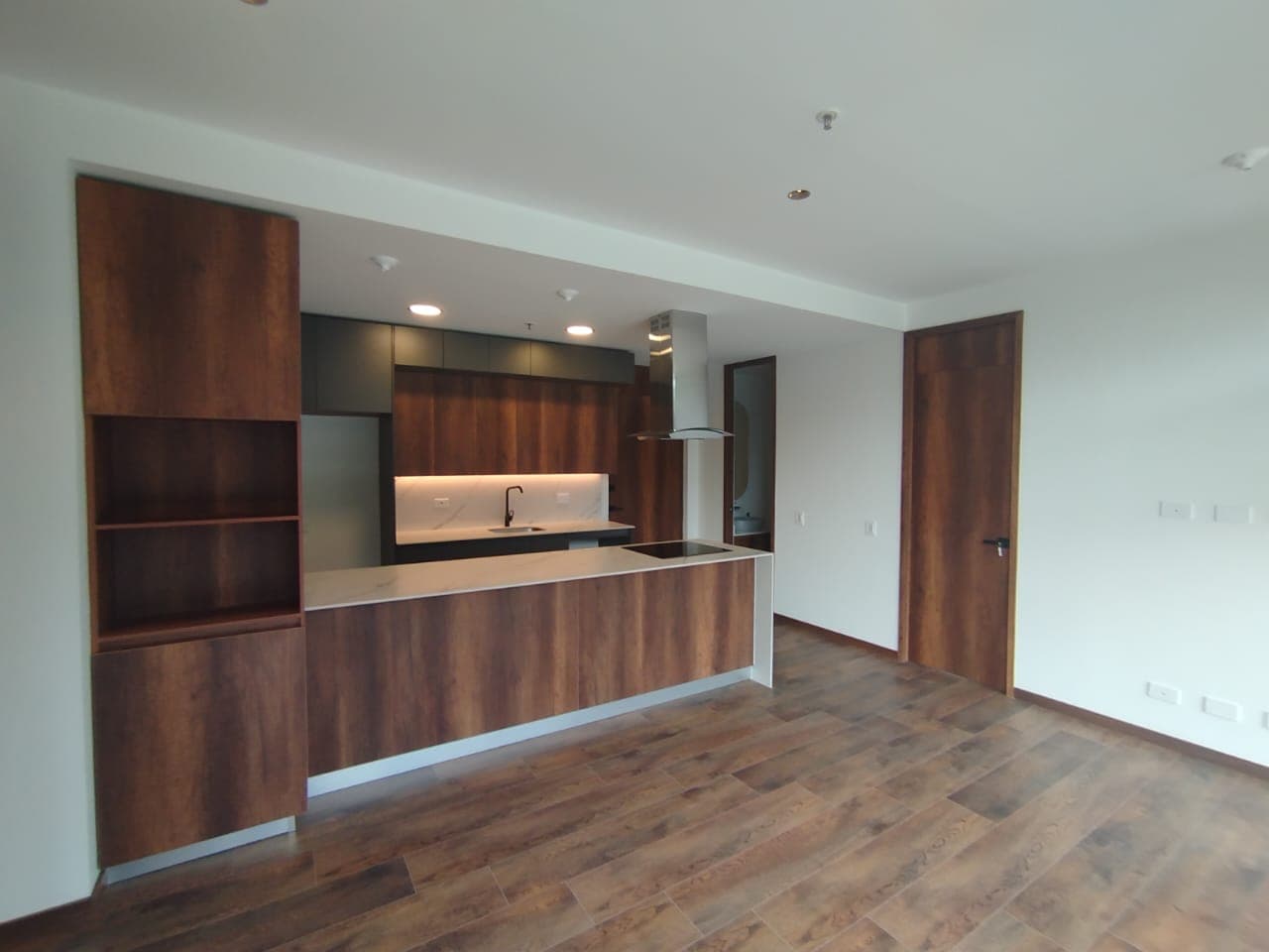 Apartamento en arriendo en Retiro — foto 4 de 18