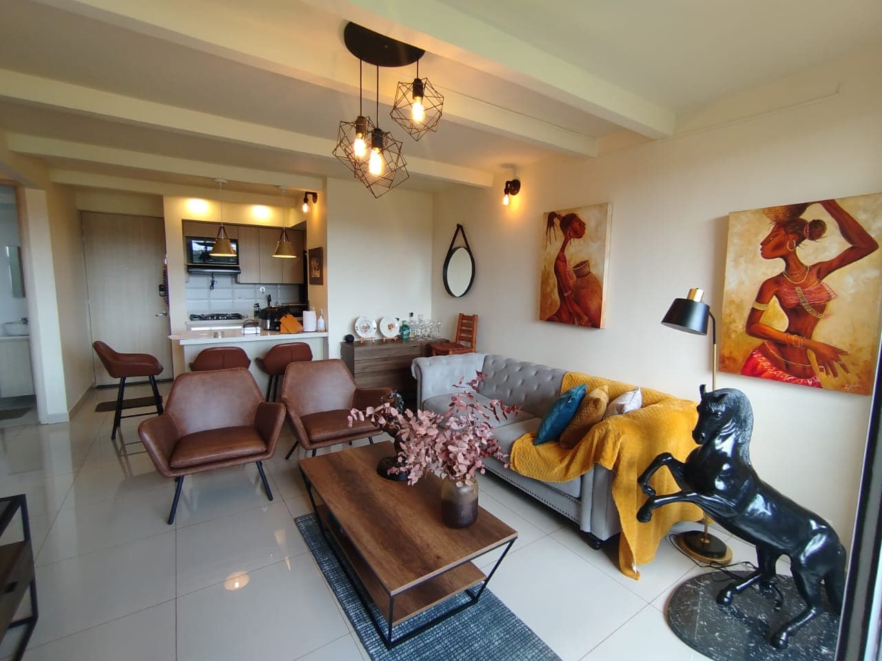 Apartamento en arriendo en Marinilla — foto 1 de 19