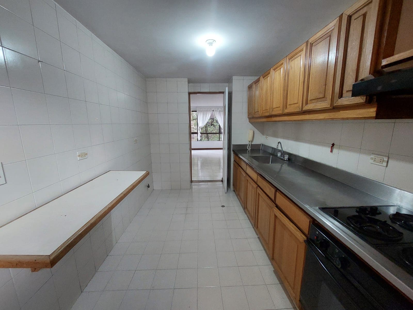 Apartamento en arriendo en Transversal Inferior, Poblado, Medellín — foto 3 de 20