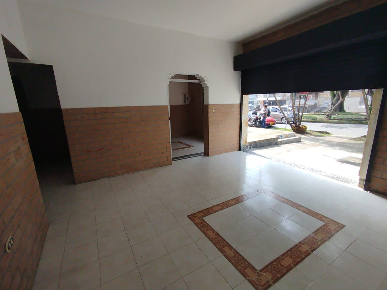 Casa Comercial en arriendo en Simón Bolívar, La America, Medellín — foto 3 de 20