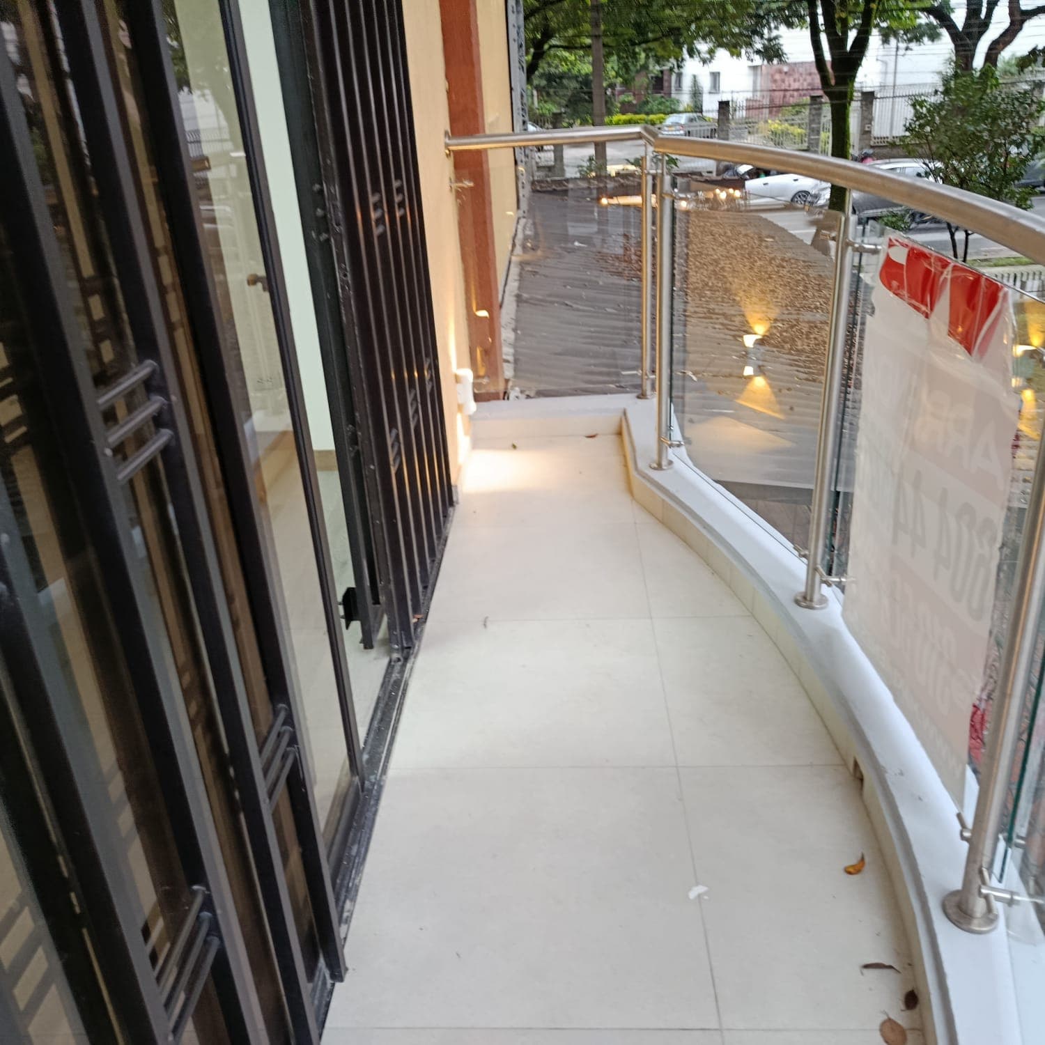 Oficina en arriendo en Éxito Colombia, Laureles, Medellín — foto 3 de 20
