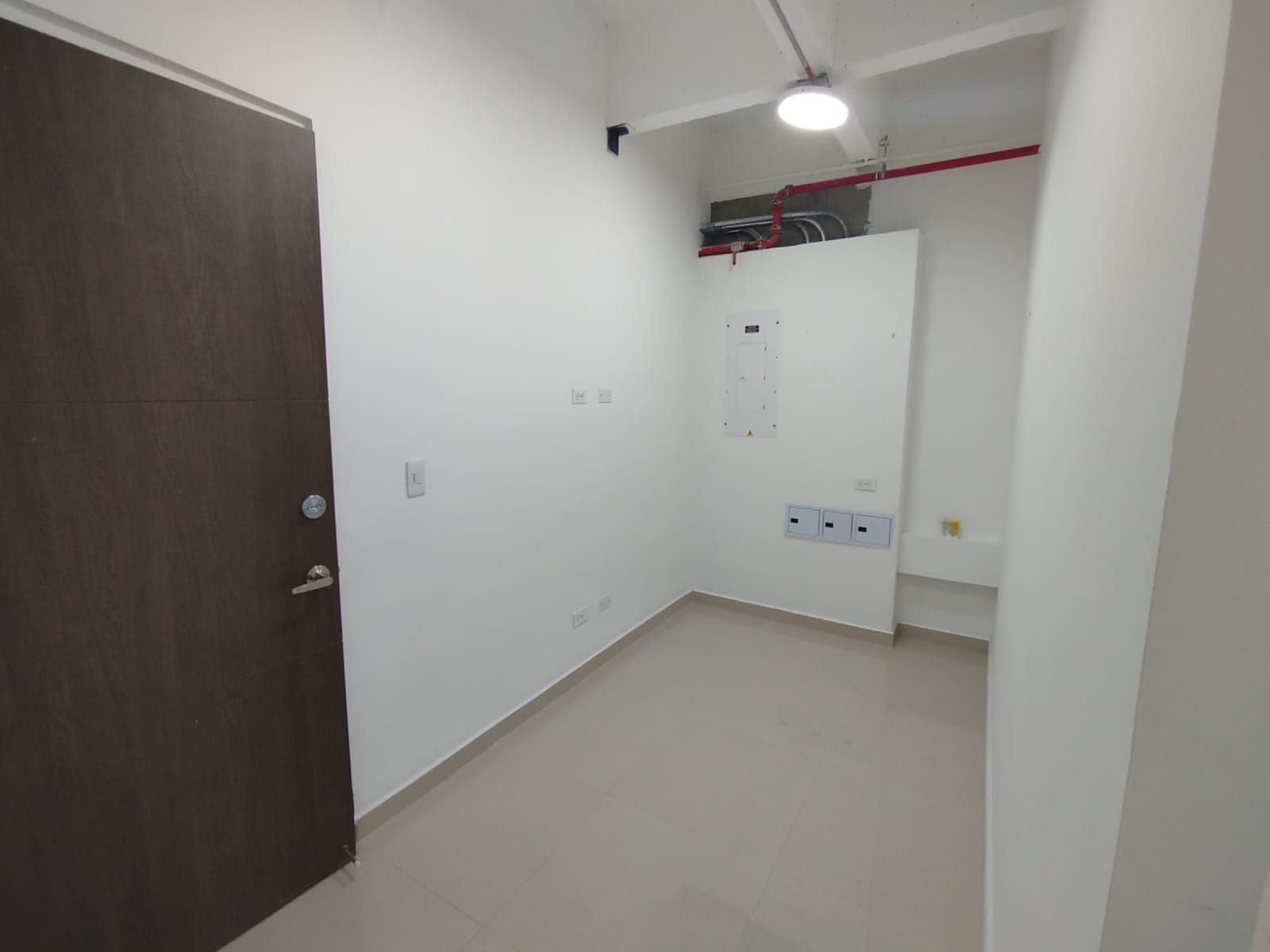 Oficina en arriendo en Rionegro — foto 3 de 16