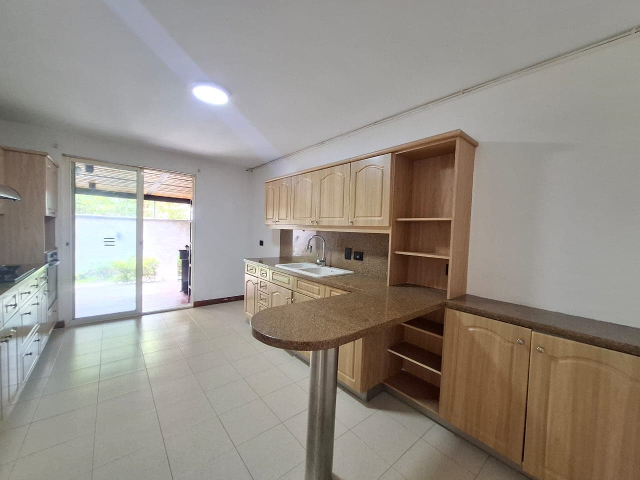 Casa Vivienda en arriendo en Transversal Superior, Poblado, Medellín — foto 2 de 20
