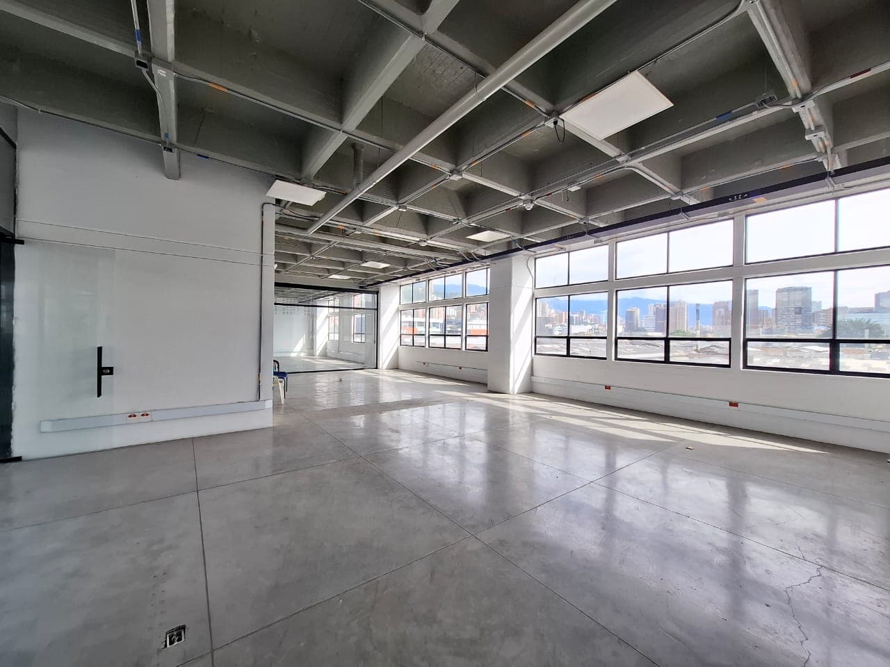 Local en arriendo en La Candelaria, Centro, Medellín — foto 4 de 20