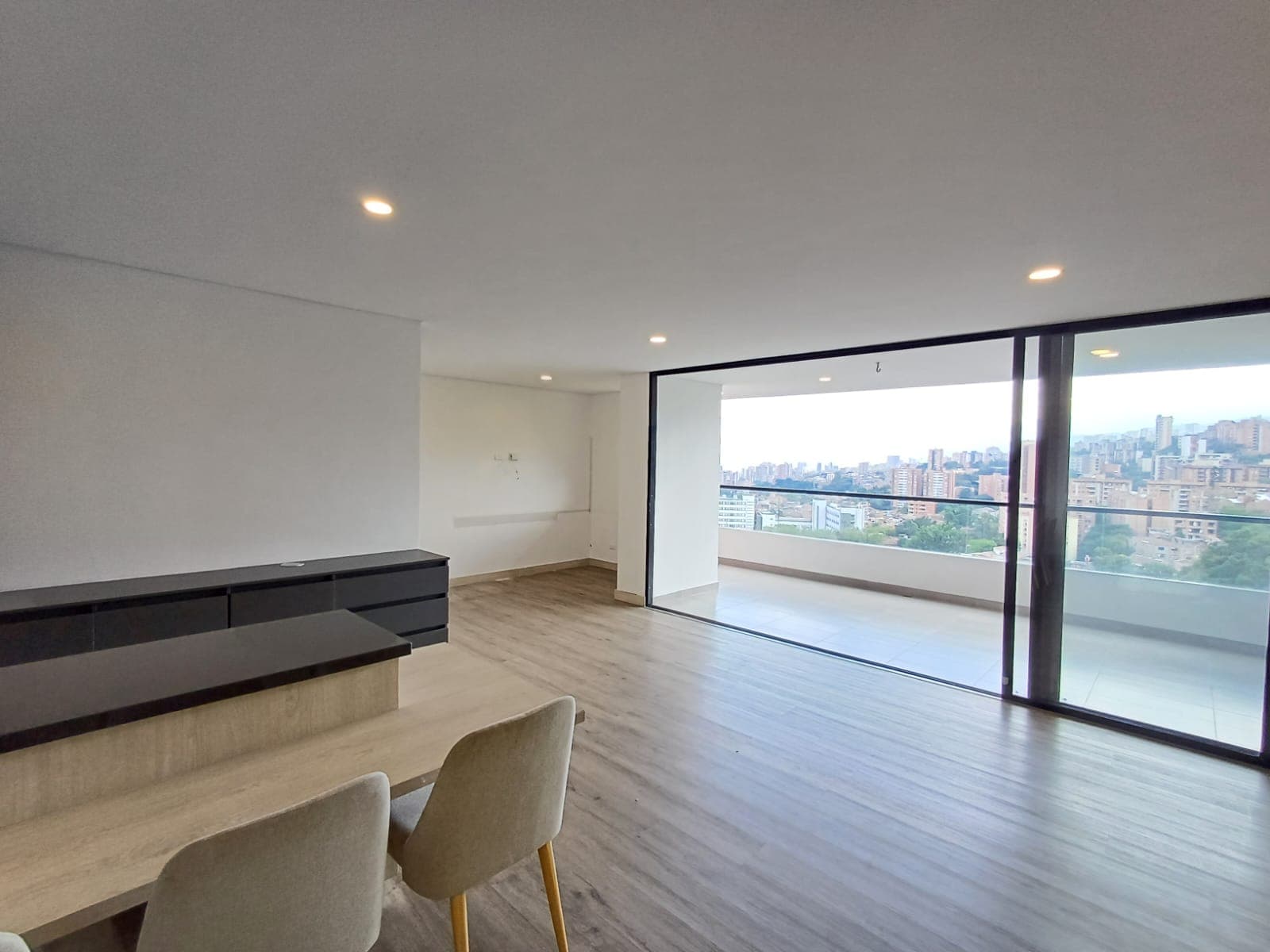 Apartamento en arriendo en Loma De Las Brujas, Envigado — foto 4 de 20