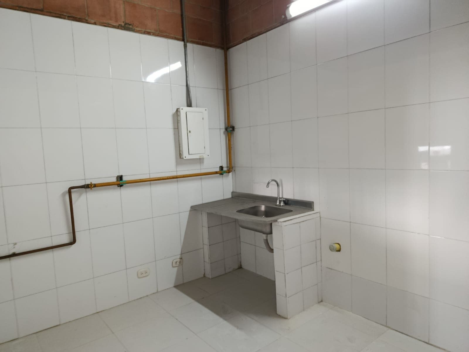 Local en arriendo en Mosquera — foto 3 de 20