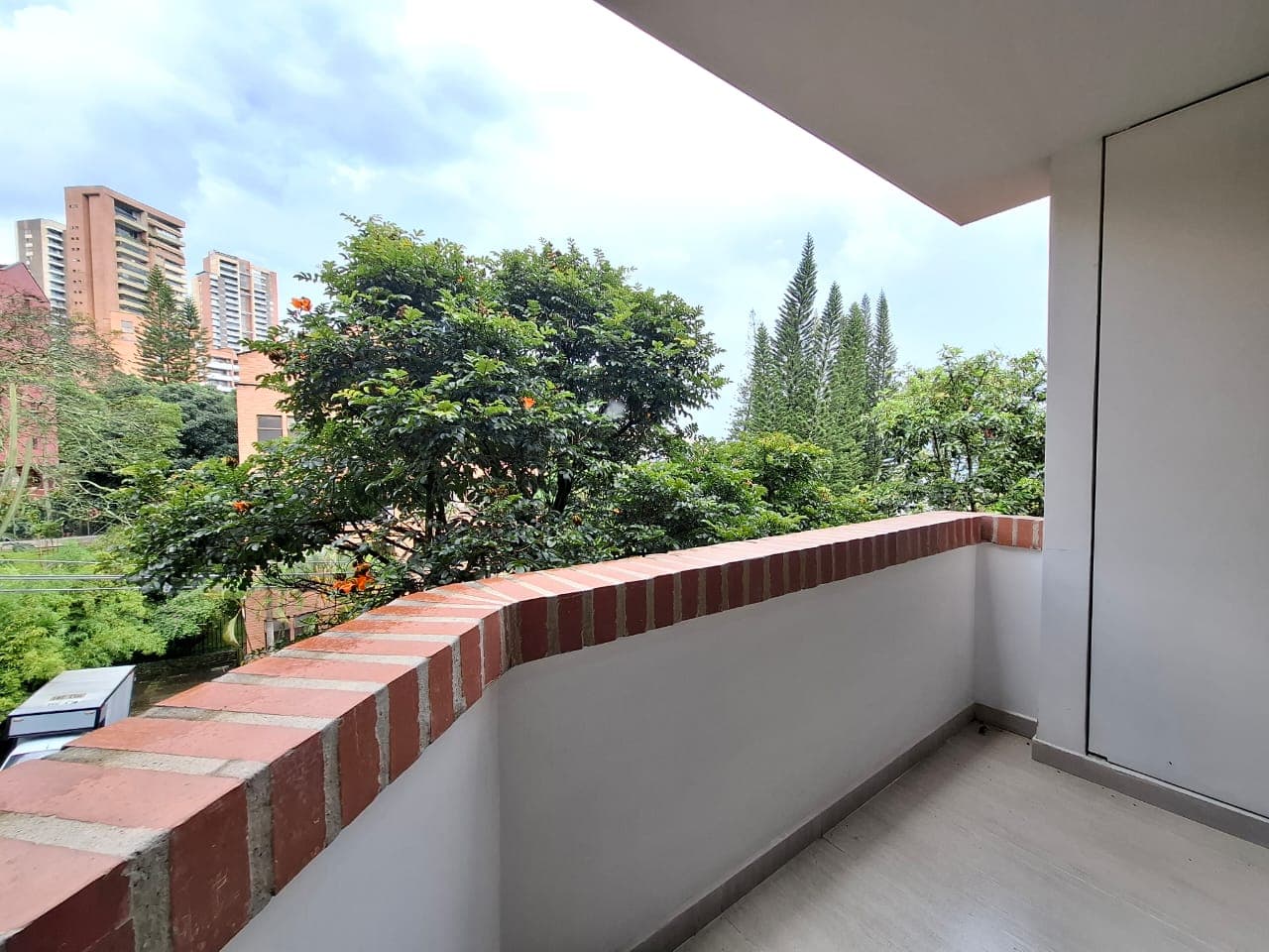 Apartamento en arriendo en Transversal Inferior, Poblado, Medellín — foto 3 de 20