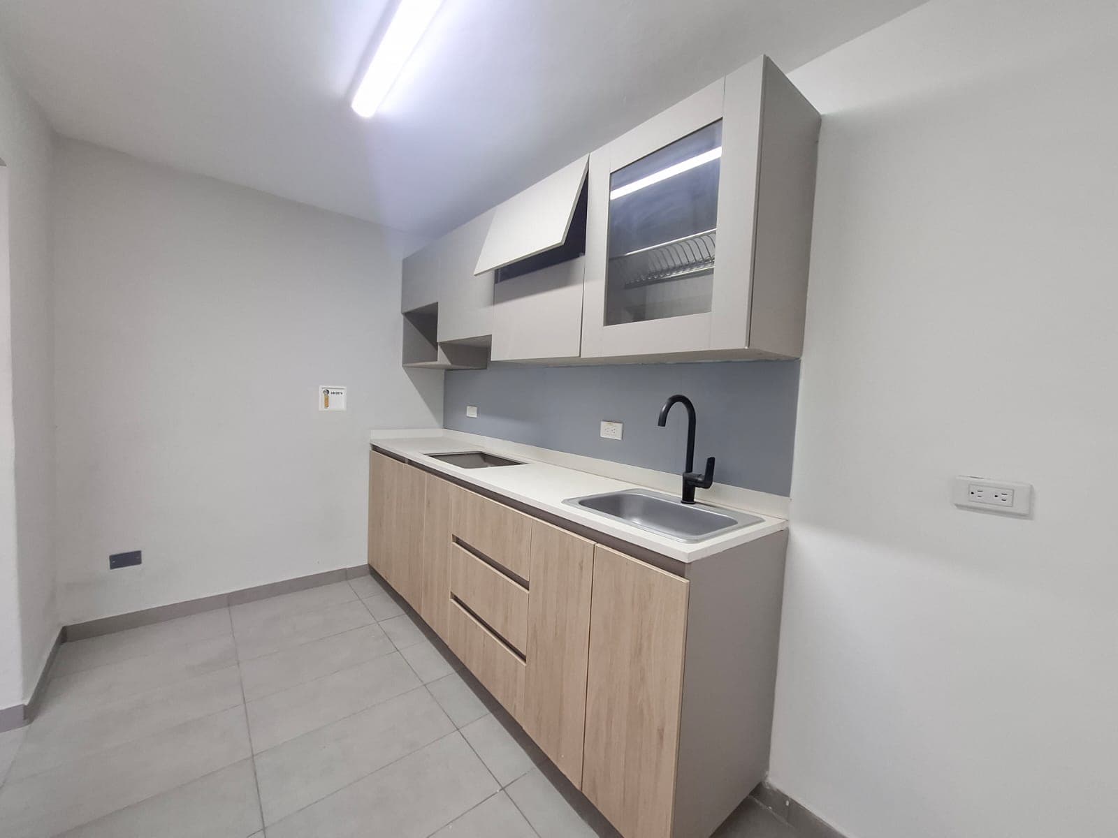 Casa Comercial en arriendo en Manila, Poblado, Medellín — foto 2 de 20