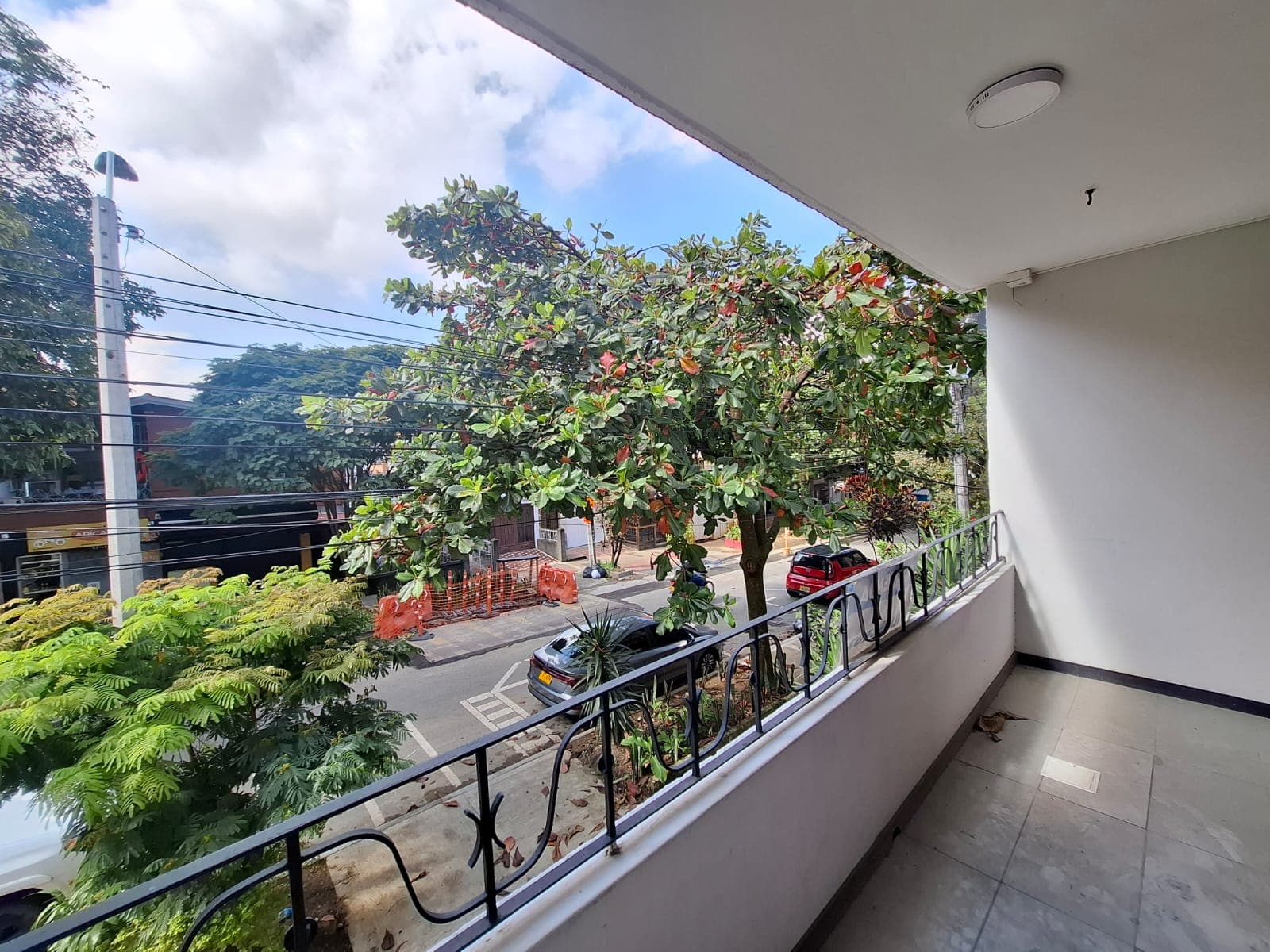 Casa Comercial en arriendo en Manila, Poblado, Medellín — foto 3 de 20
