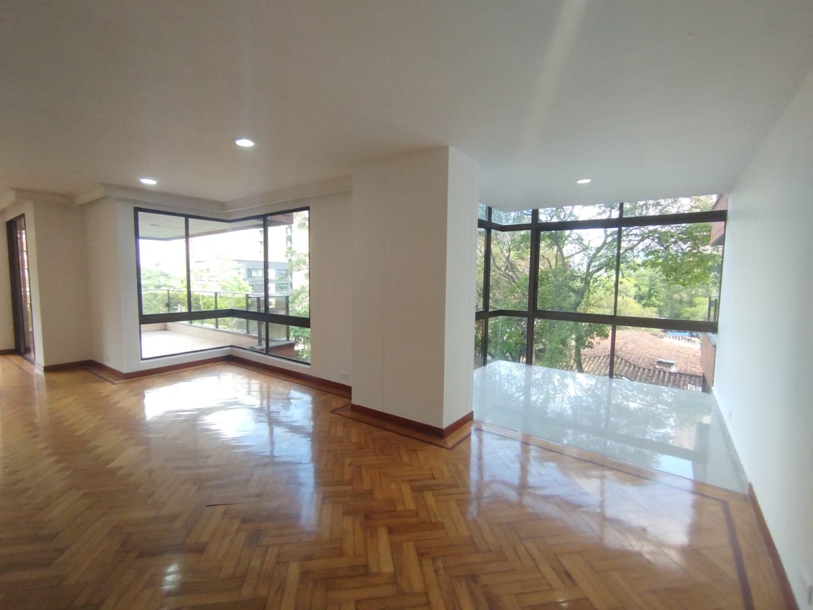 Apartamento en arriendo en Los Parra, Poblado, Medellín — foto 3 de 20