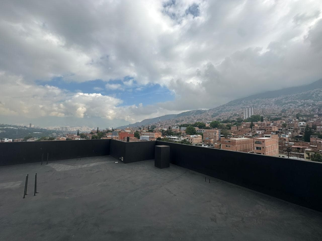Local en arriendo en Aranjuez, Centro, Medellín — foto 1 de 13