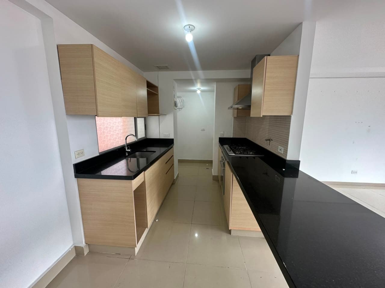 Apartamento en arriendo en Santa María de los Ángeles, Poblado, Medellín — foto 2 de 20