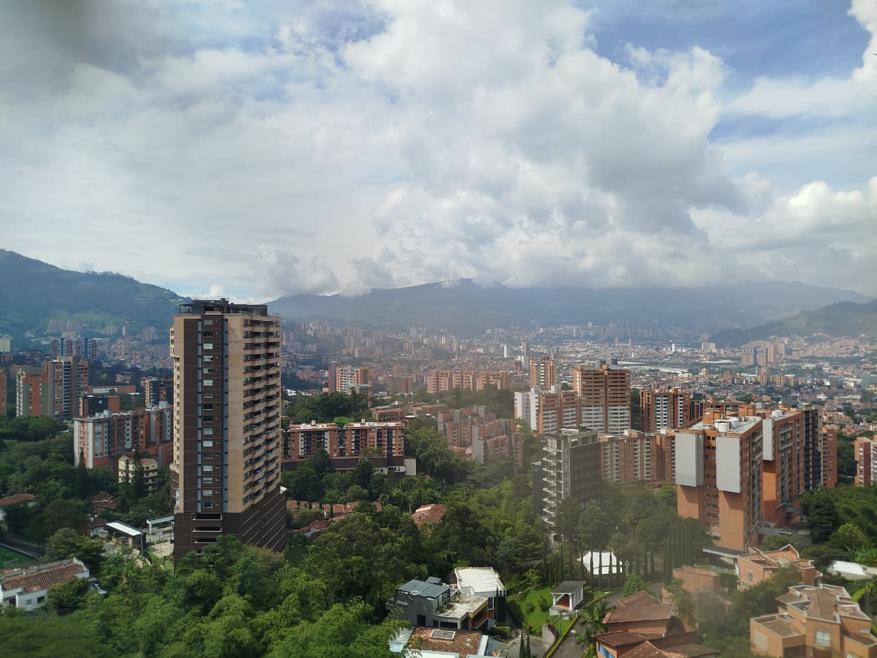 Apartamento en arriendo en El Esmeraldal, Envigado — foto 1 de 20
