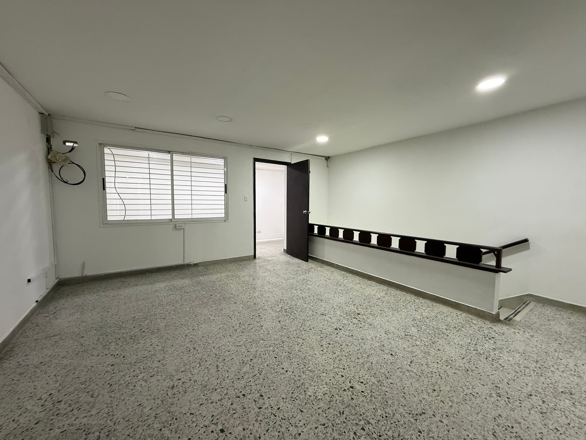 Local en arriendo en Boston, Centro, Medellín — foto 1 de 20