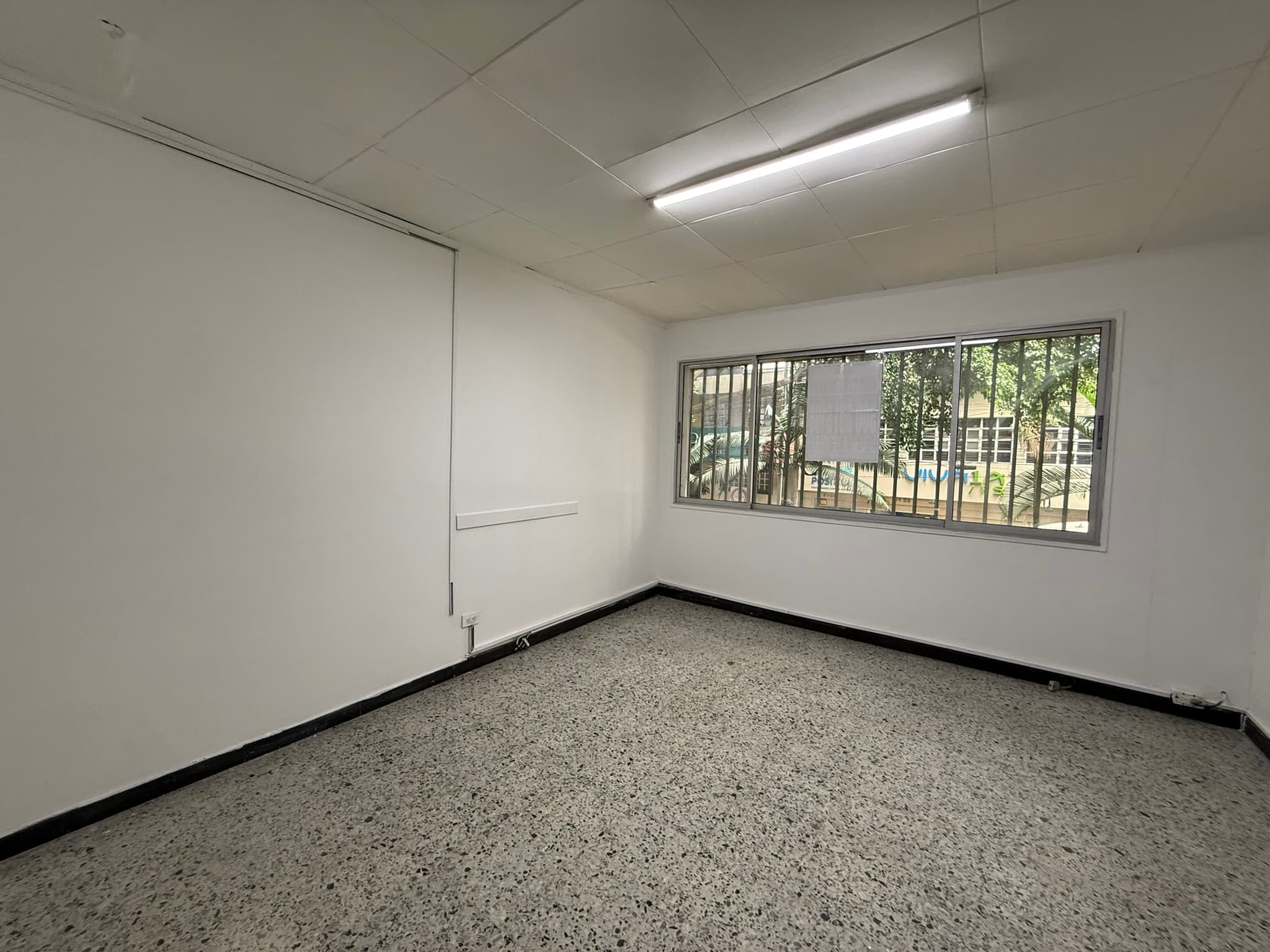 Local en arriendo en Boston, Centro, Medellín — foto 2 de 20