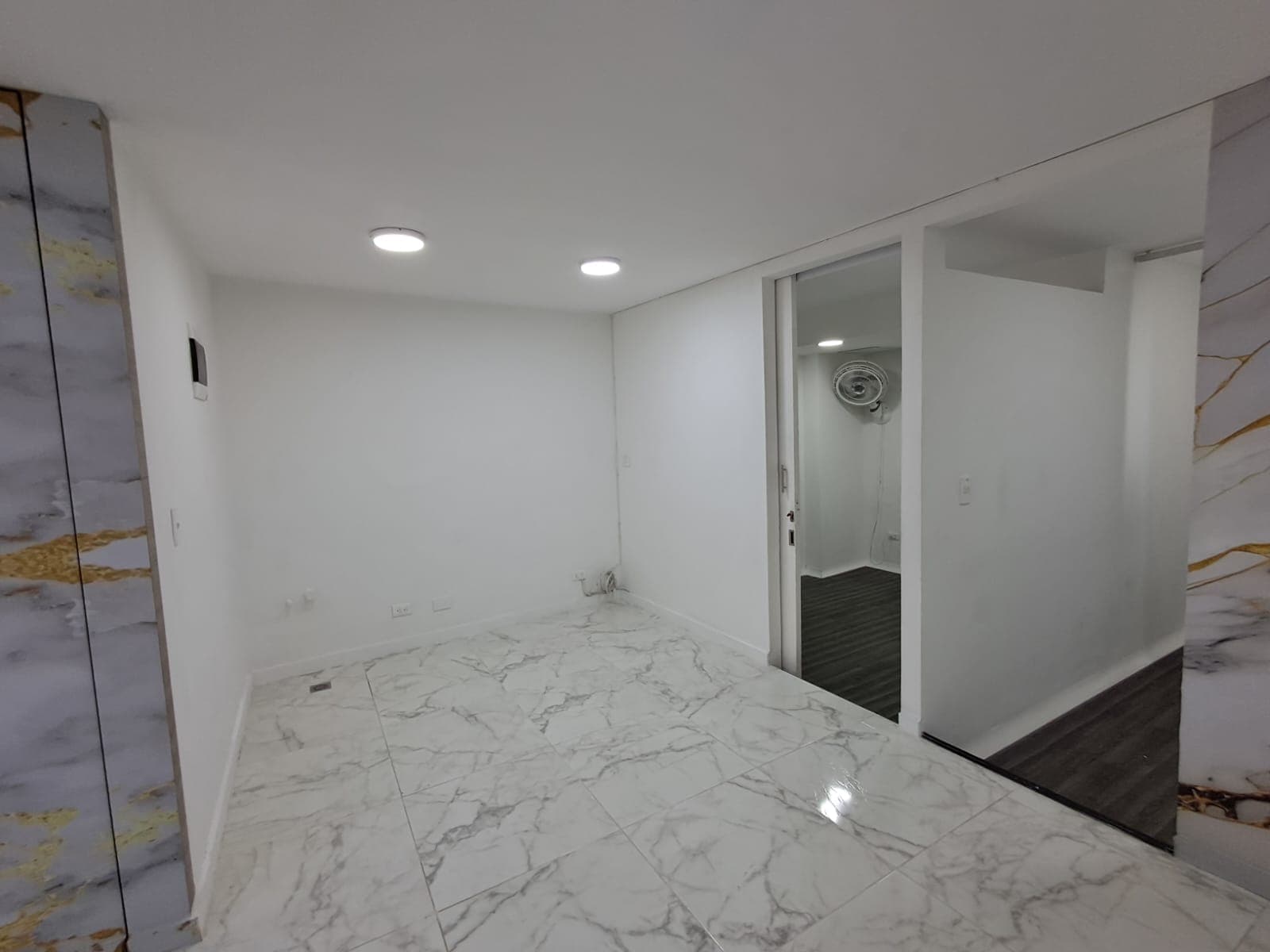 Oficina en arriendo en Laureles, Medellín — foto 2 de 9