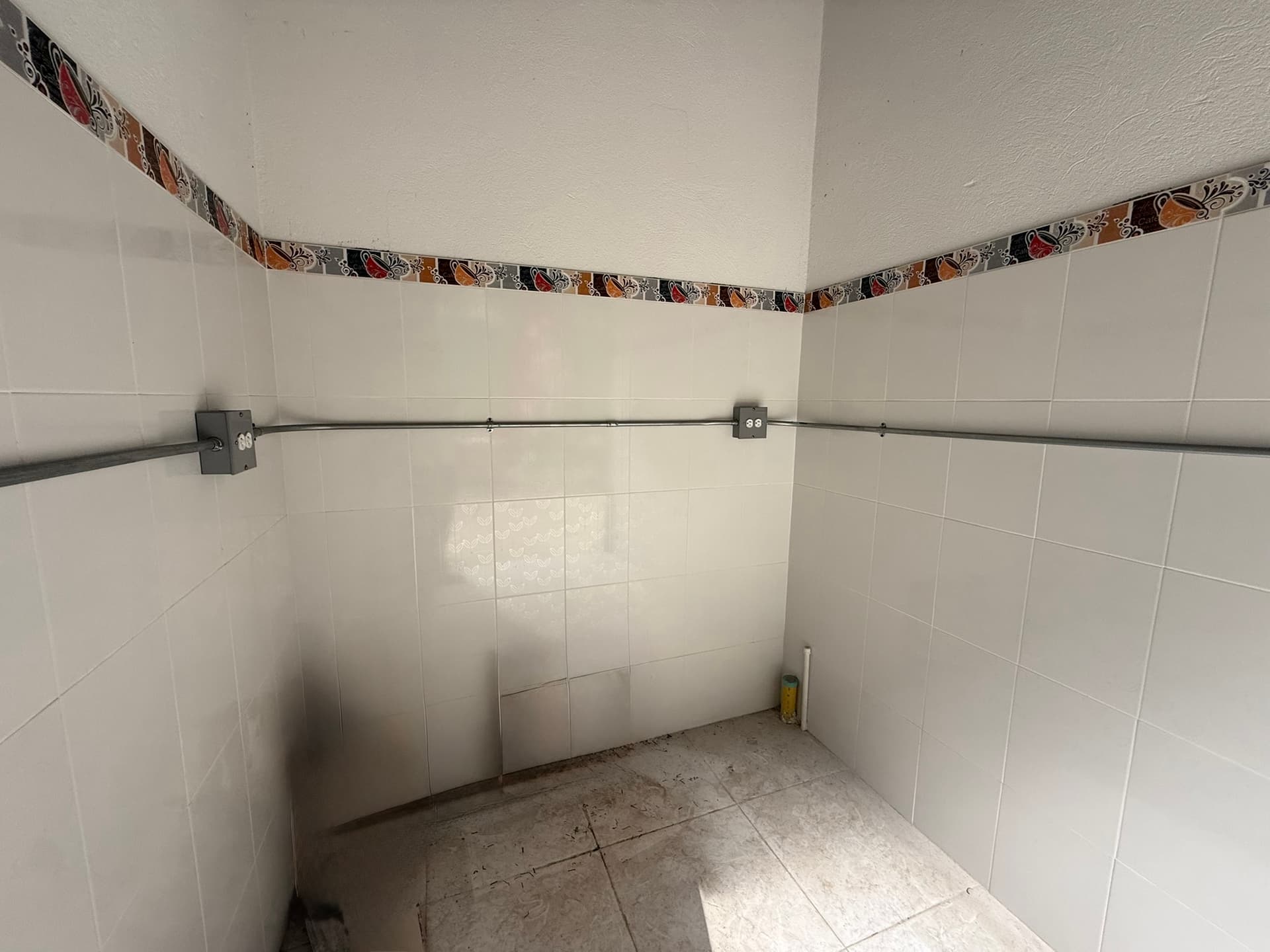 Local en arriendo en Boston, Centro, Medellín — foto 1 de 14
