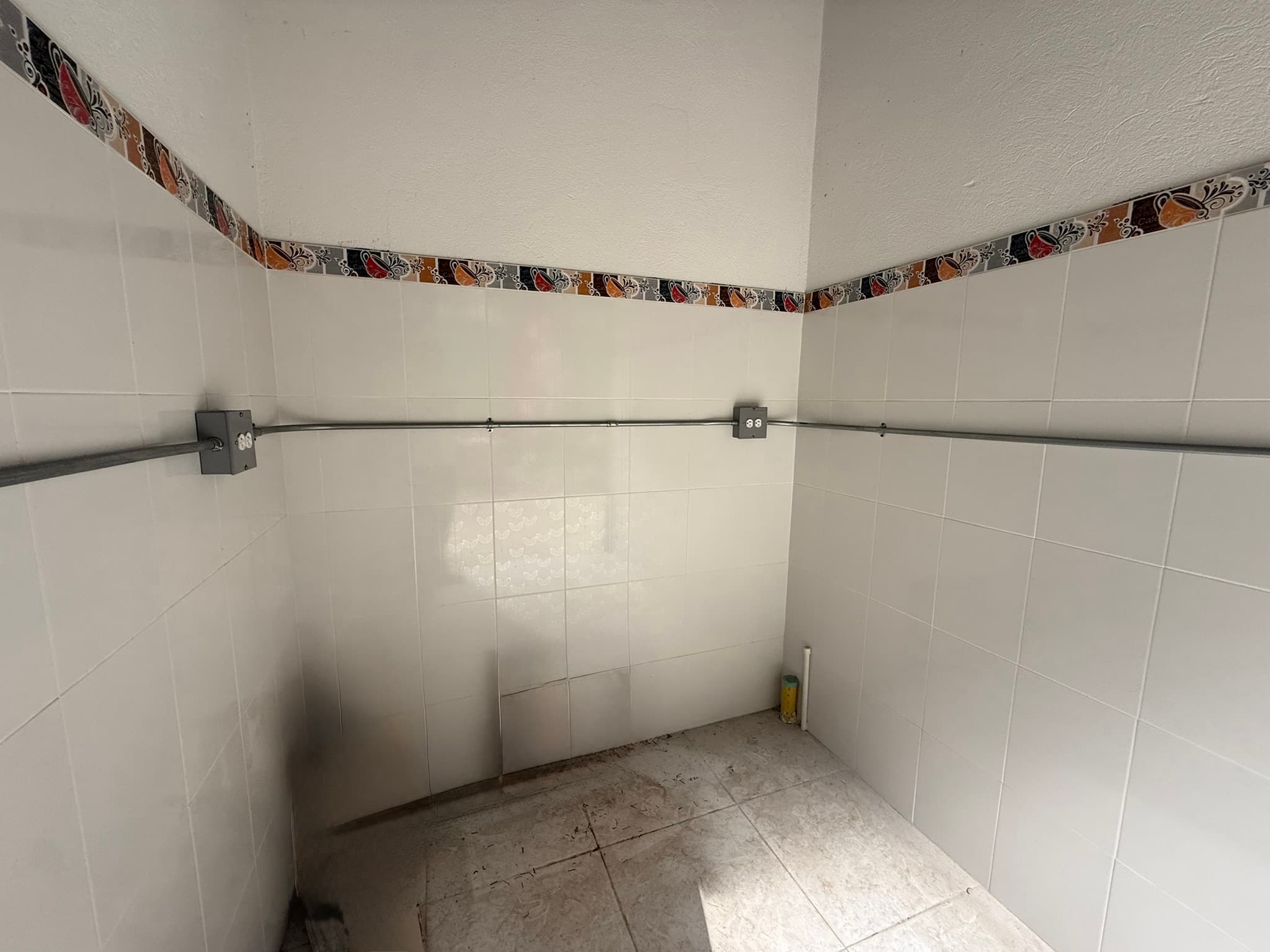 Local en arriendo en Boston, Centro, Medellín — foto 1 de 14