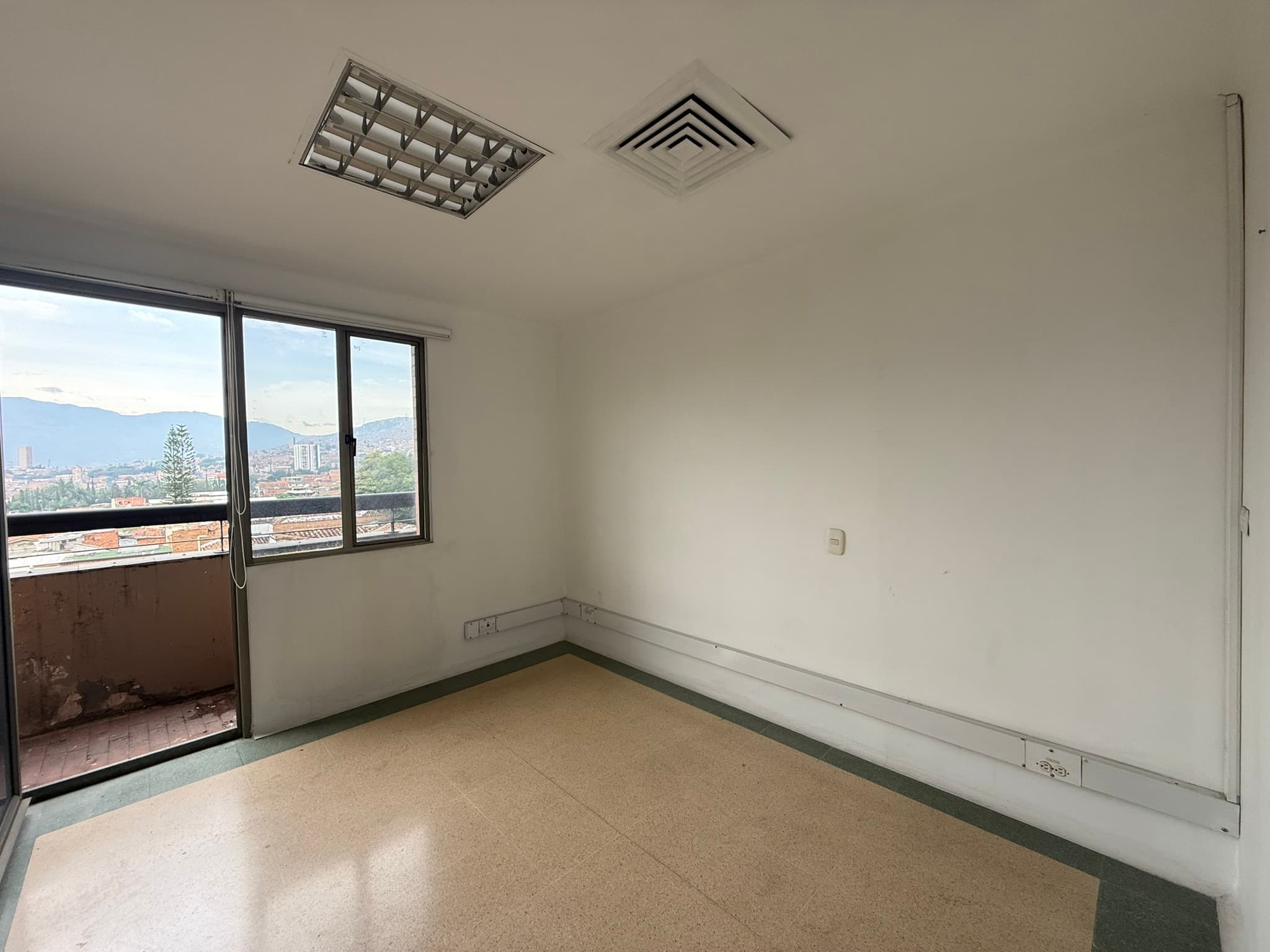 Local en arriendo en Prado, Centro, Medellín — foto 4 de 14