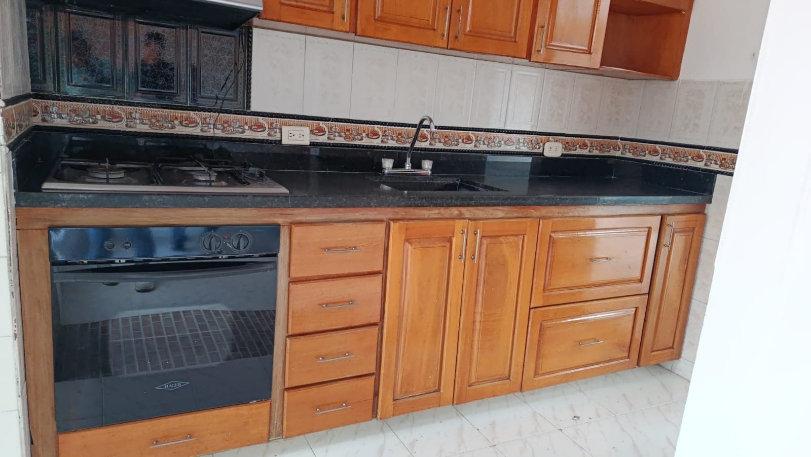 Apartamento en arriendo en Boston, Centro, Medellín — foto 2 de 18