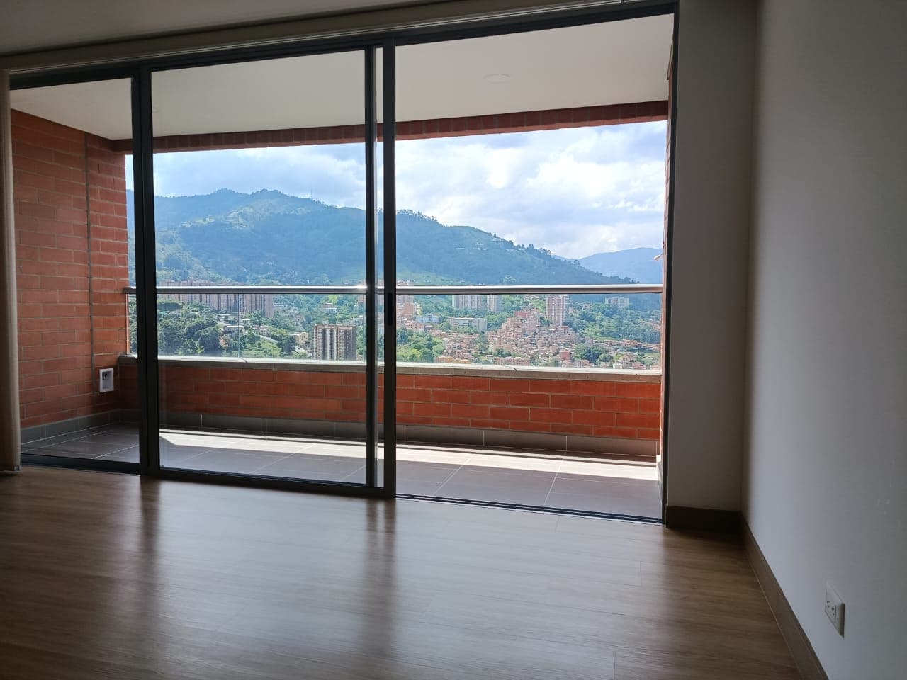 Apartamento en arriendo en Loma De Las Brujas, Envigado — foto 3 de 20