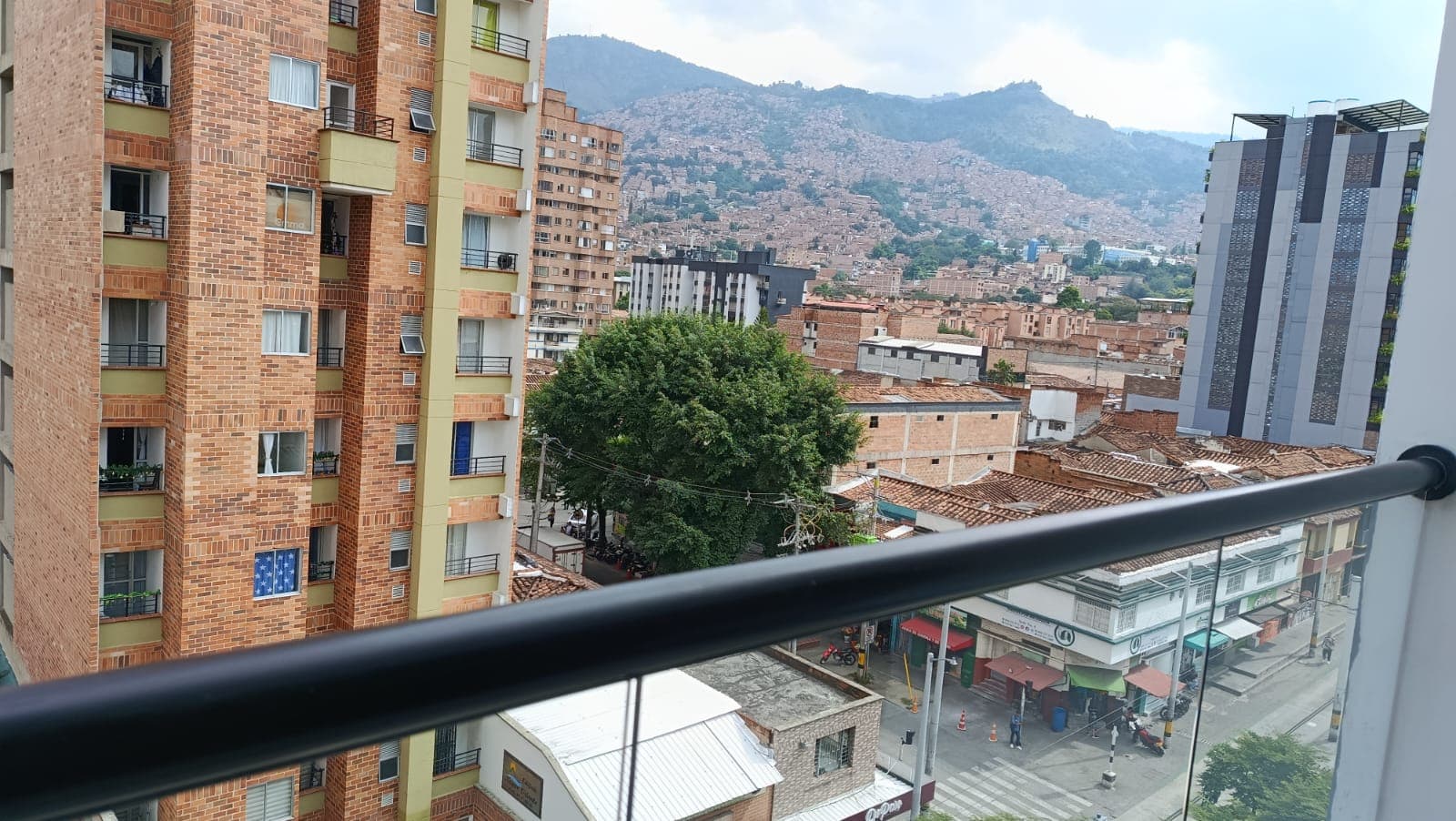 Apartaestudio en arriendo en Boston, Centro, Medellín — foto 2 de 15