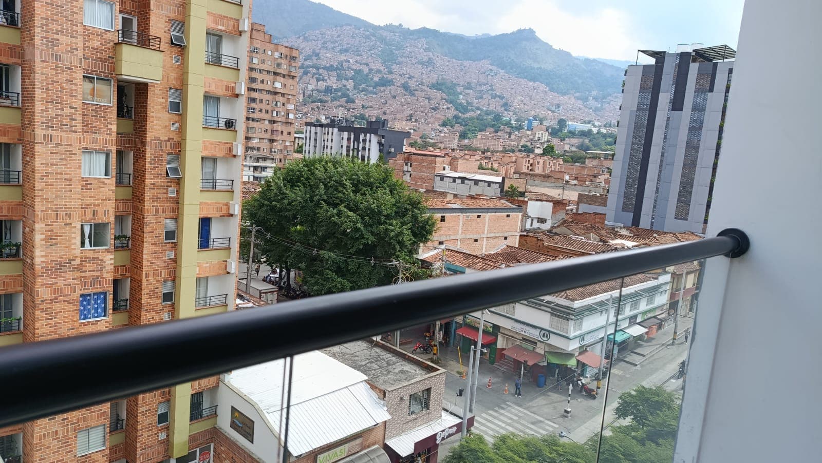 Apartaestudio en arriendo en Boston, Centro, Medellín — foto 3 de 15