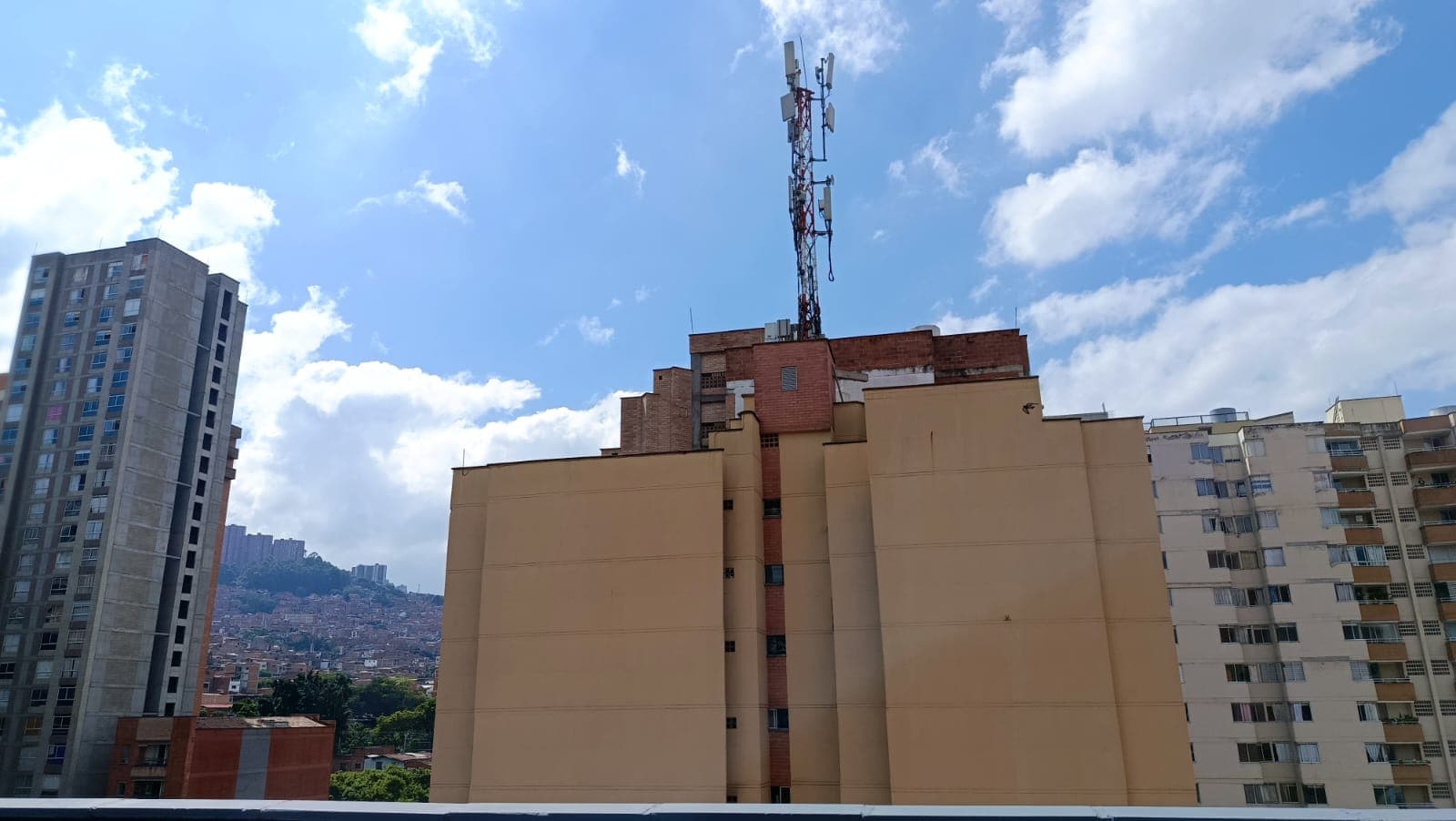 Apartamento en arriendo en Boston, Centro, Medellín — foto 2 de 19