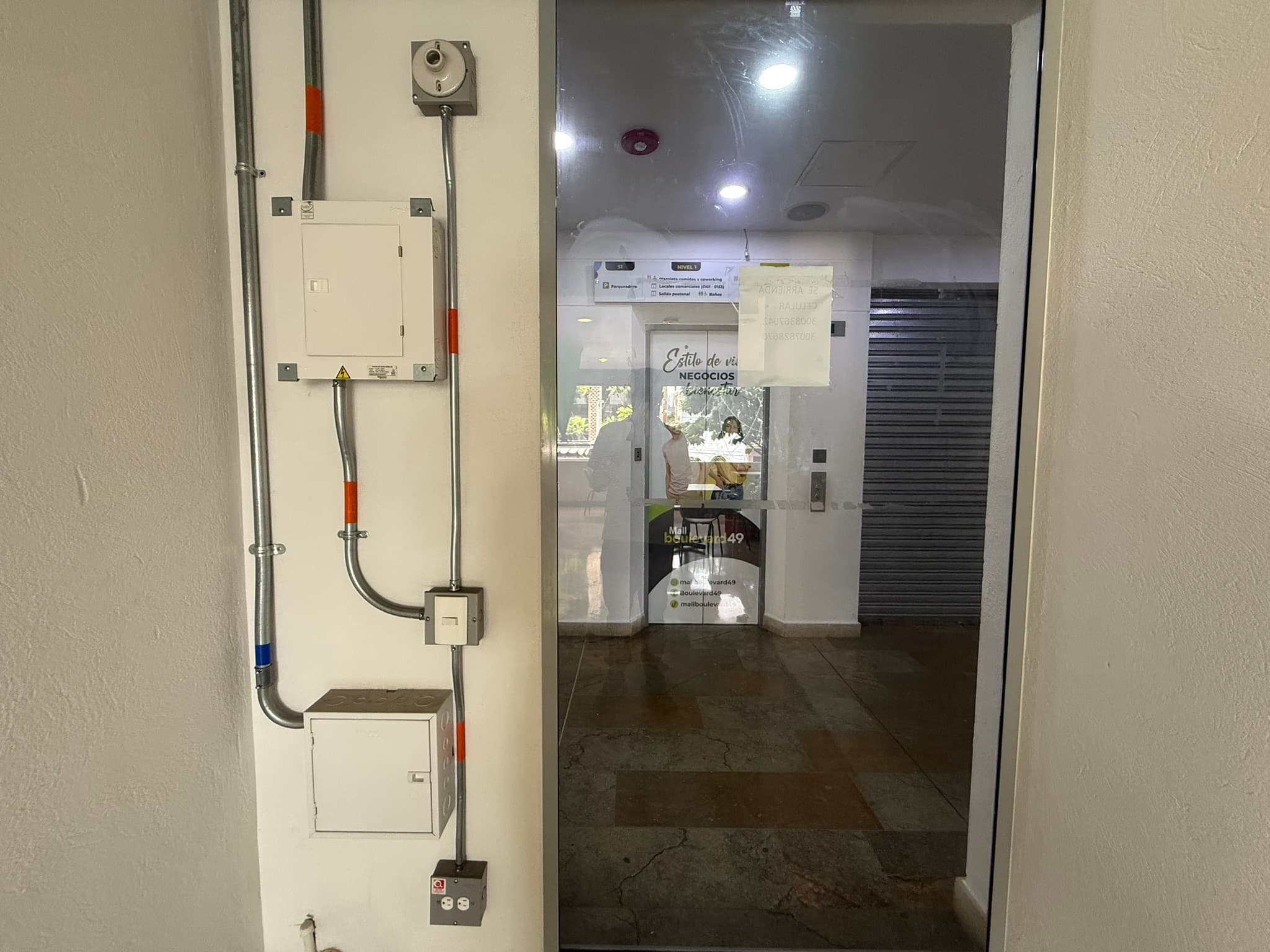 Local en arriendo en Boston, Centro, Medellín — foto 1 de 13