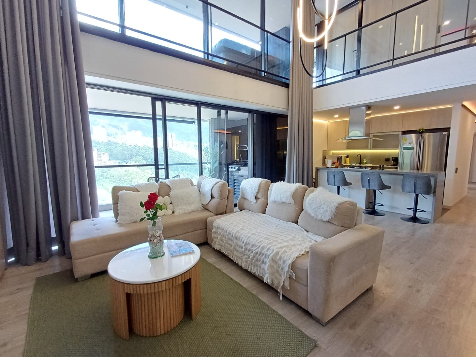 Apartamento en arriendo en Las Palmas M, Poblado, Medellín — foto 3 de 20