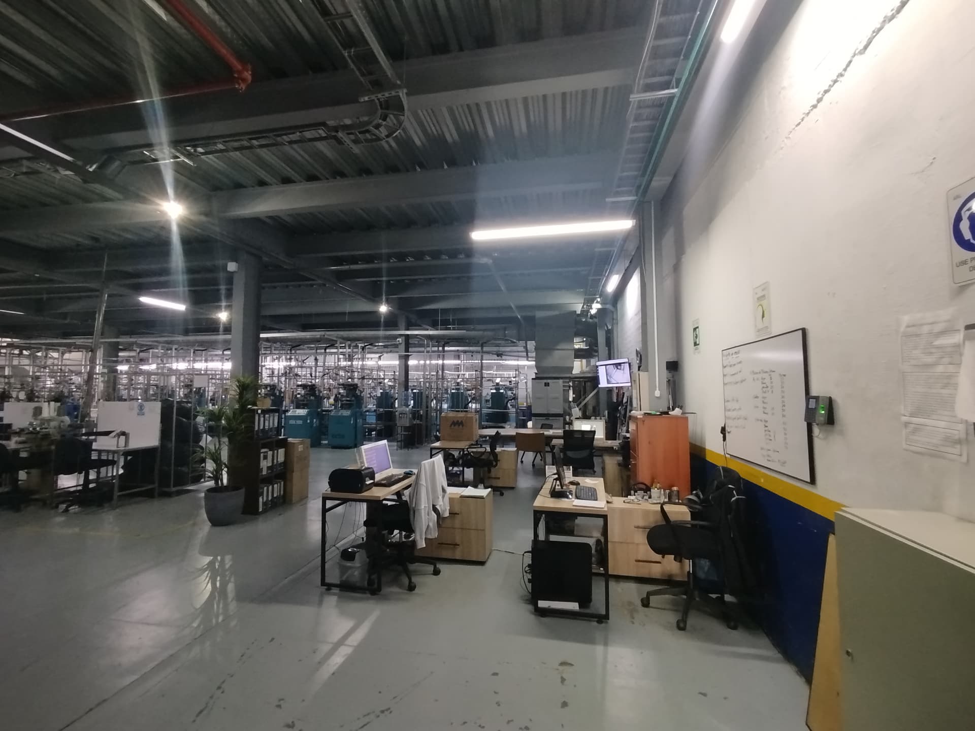 Bodega en arriendo en Simón Bolívar, Itagui — foto 1 de 20