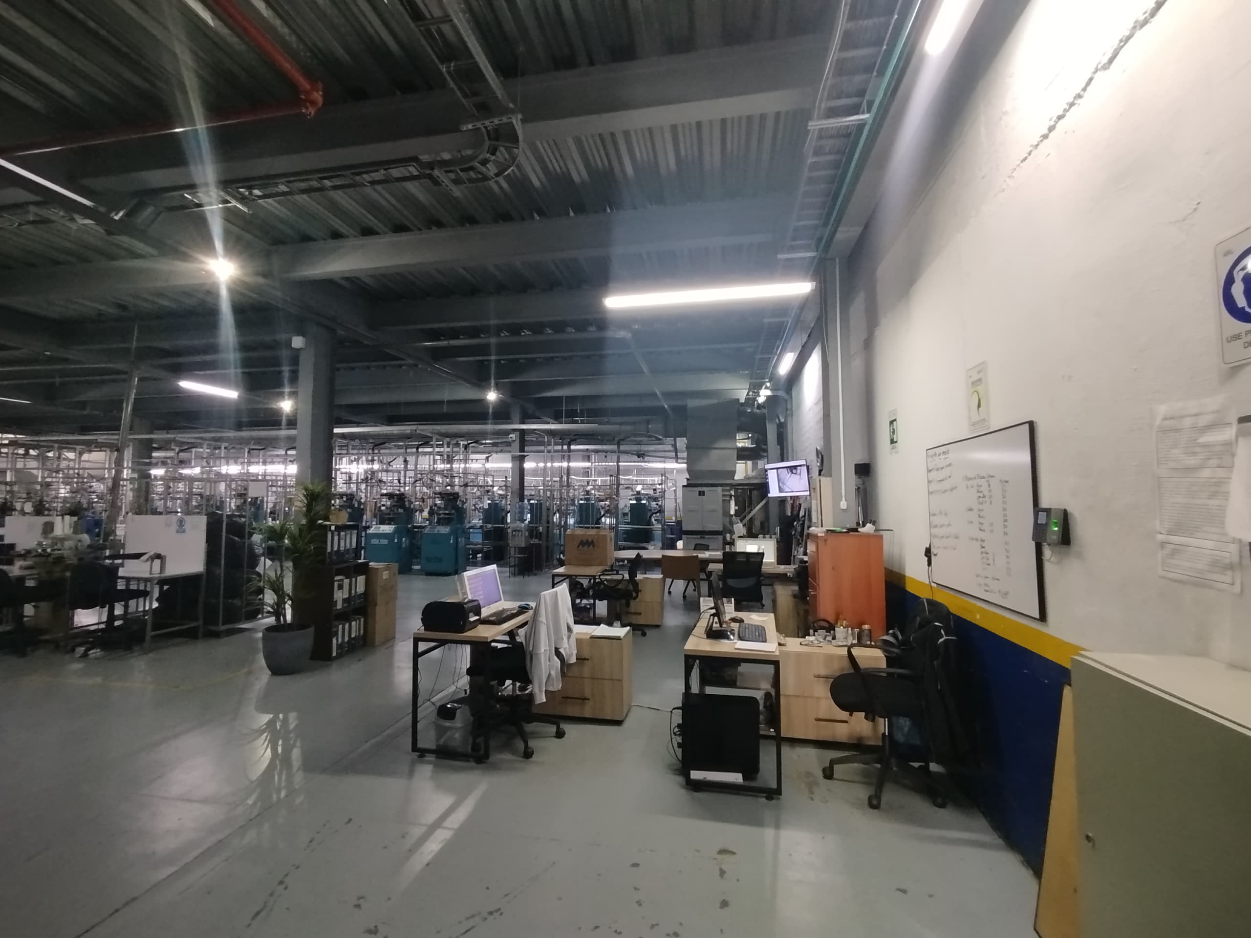 Bodega en arriendo en Simón Bolívar, Itagui — foto 1 de 20