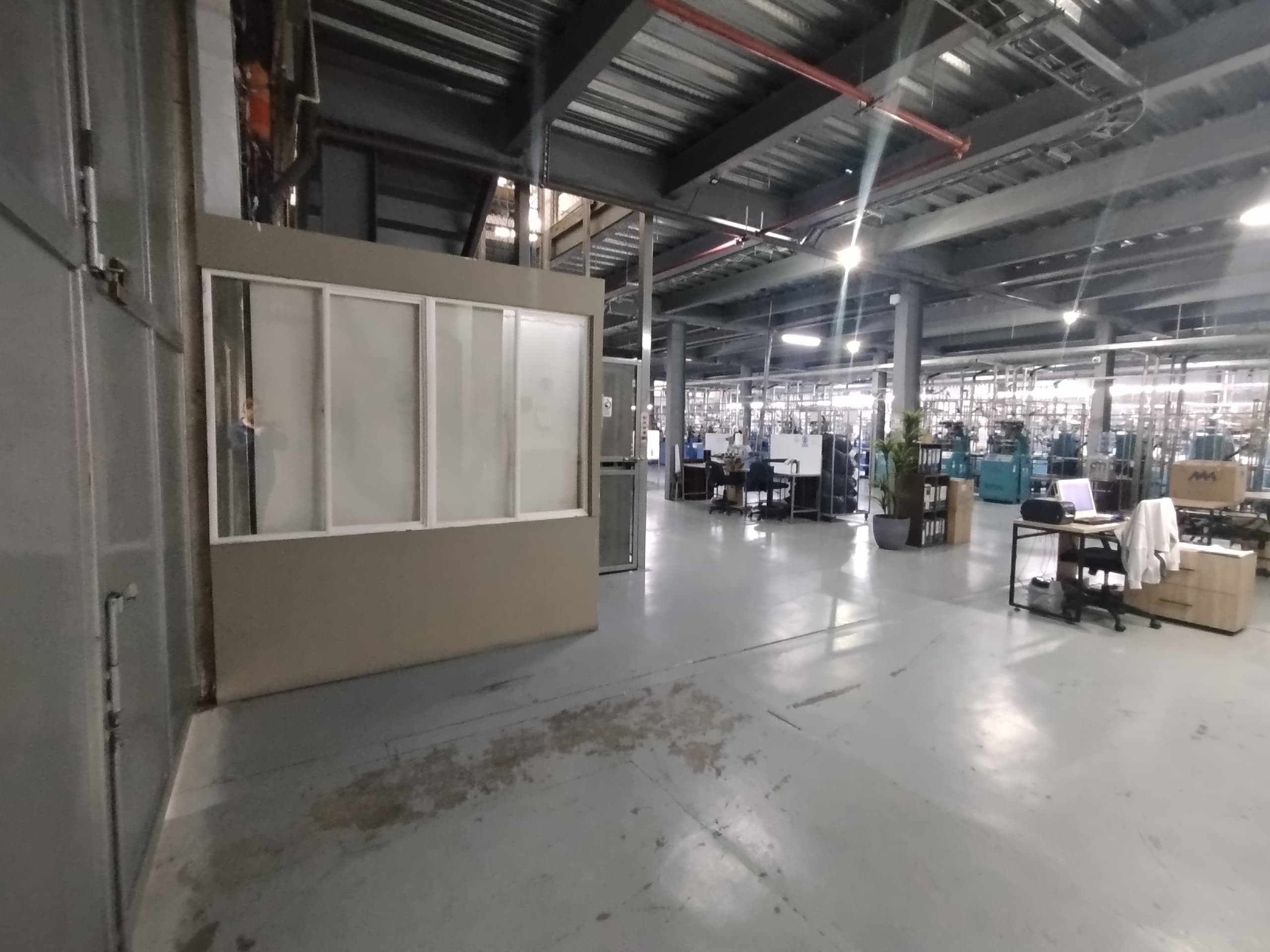 Bodega en arriendo en Simón Bolívar, Itagui — foto 2 de 20