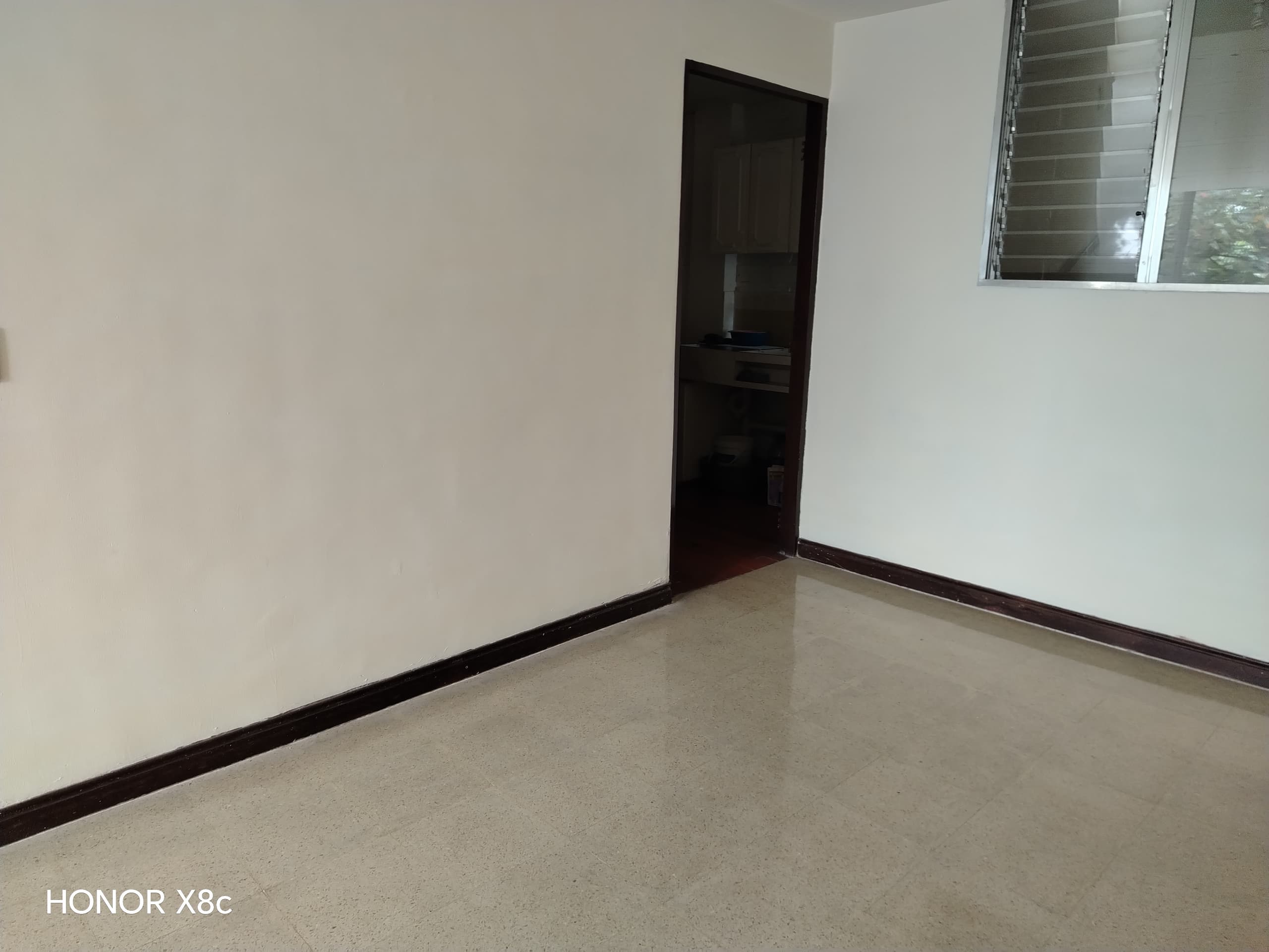 Apartamento en arriendo en Santa Teresita, La America, Medellín — foto 3 de 20