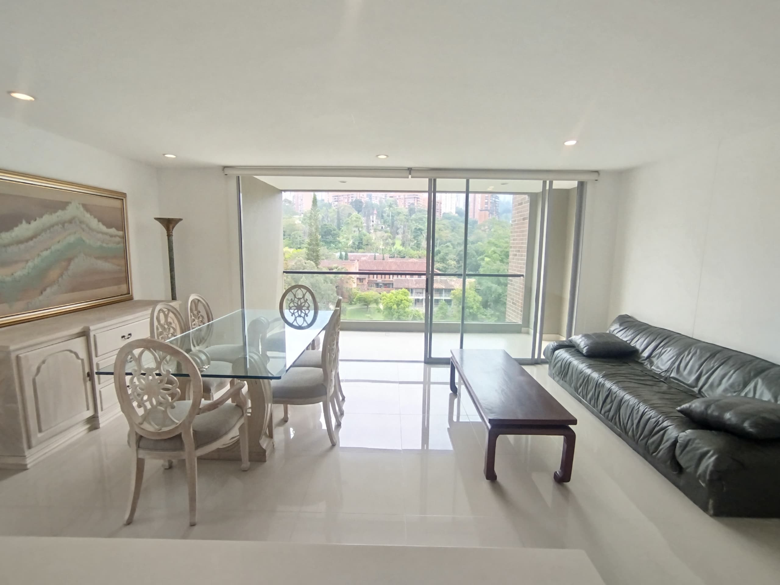 Apartamento en arriendo en Transversal Intermedia, Poblado, Medellín — foto 2 de 20