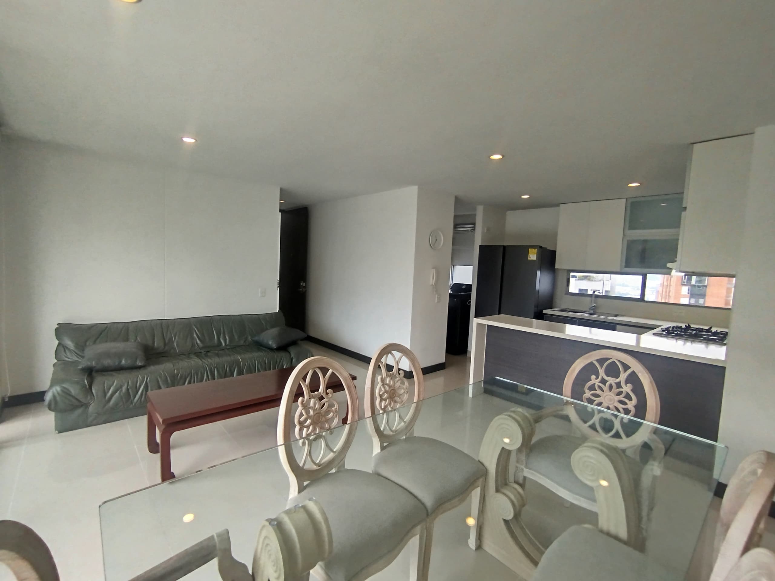 Apartamento en arriendo en Transversal Intermedia, Poblado, Medellín — foto 4 de 20