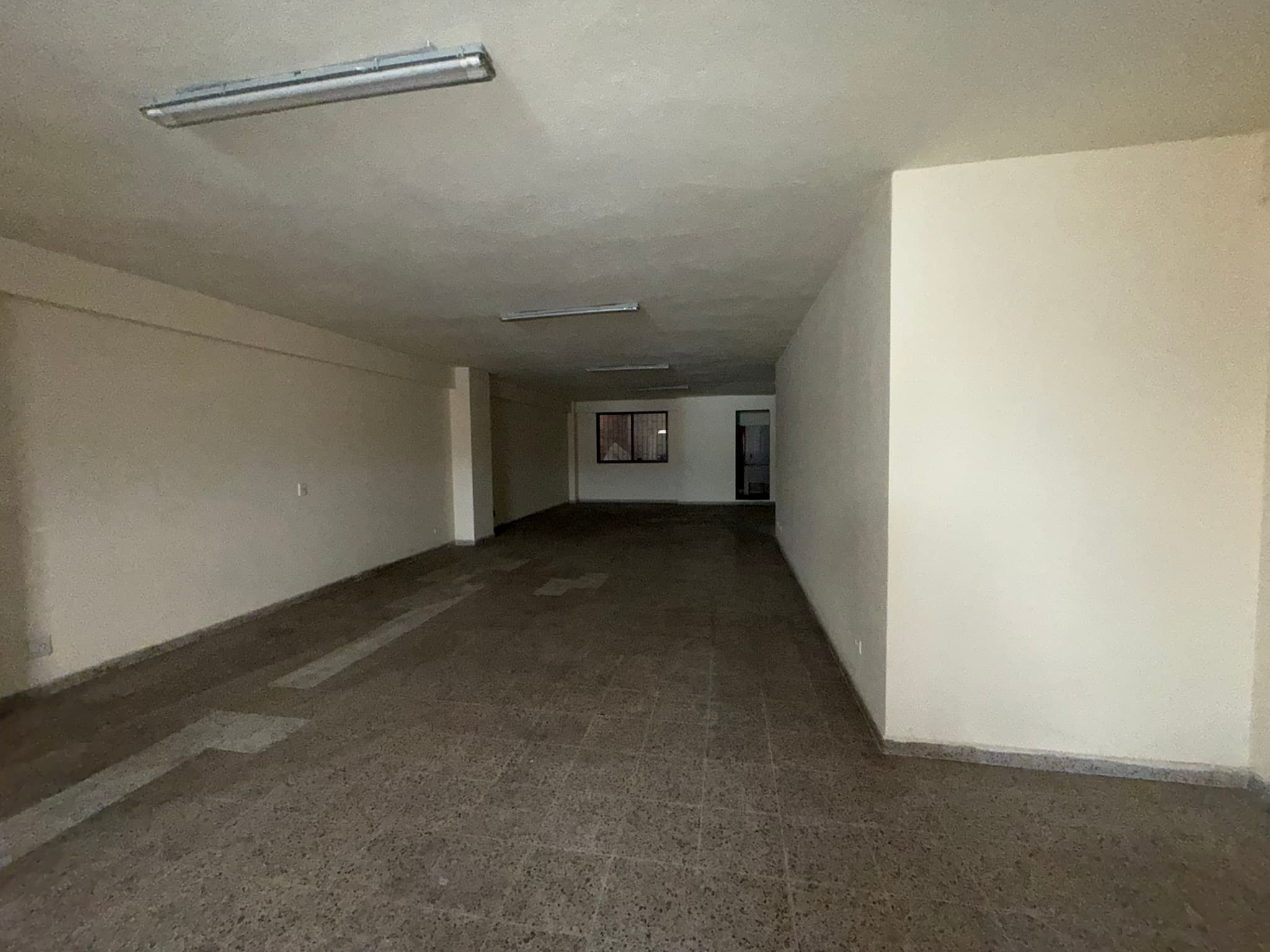 Bodega en arriendo en Caribe, Medellín — foto 2 de 14