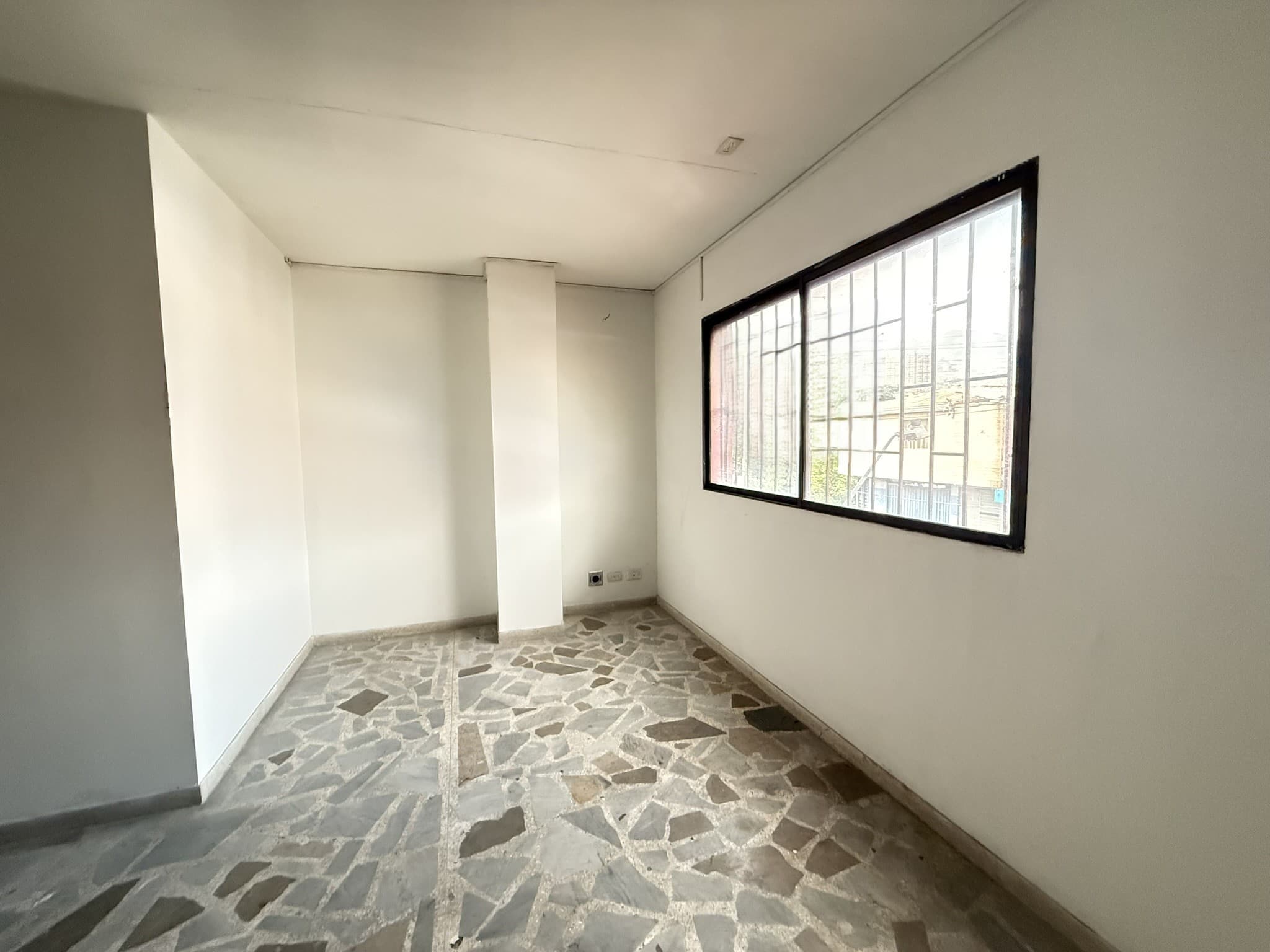 Bodega en arriendo en Caribe, Medellín — foto 3 de 13